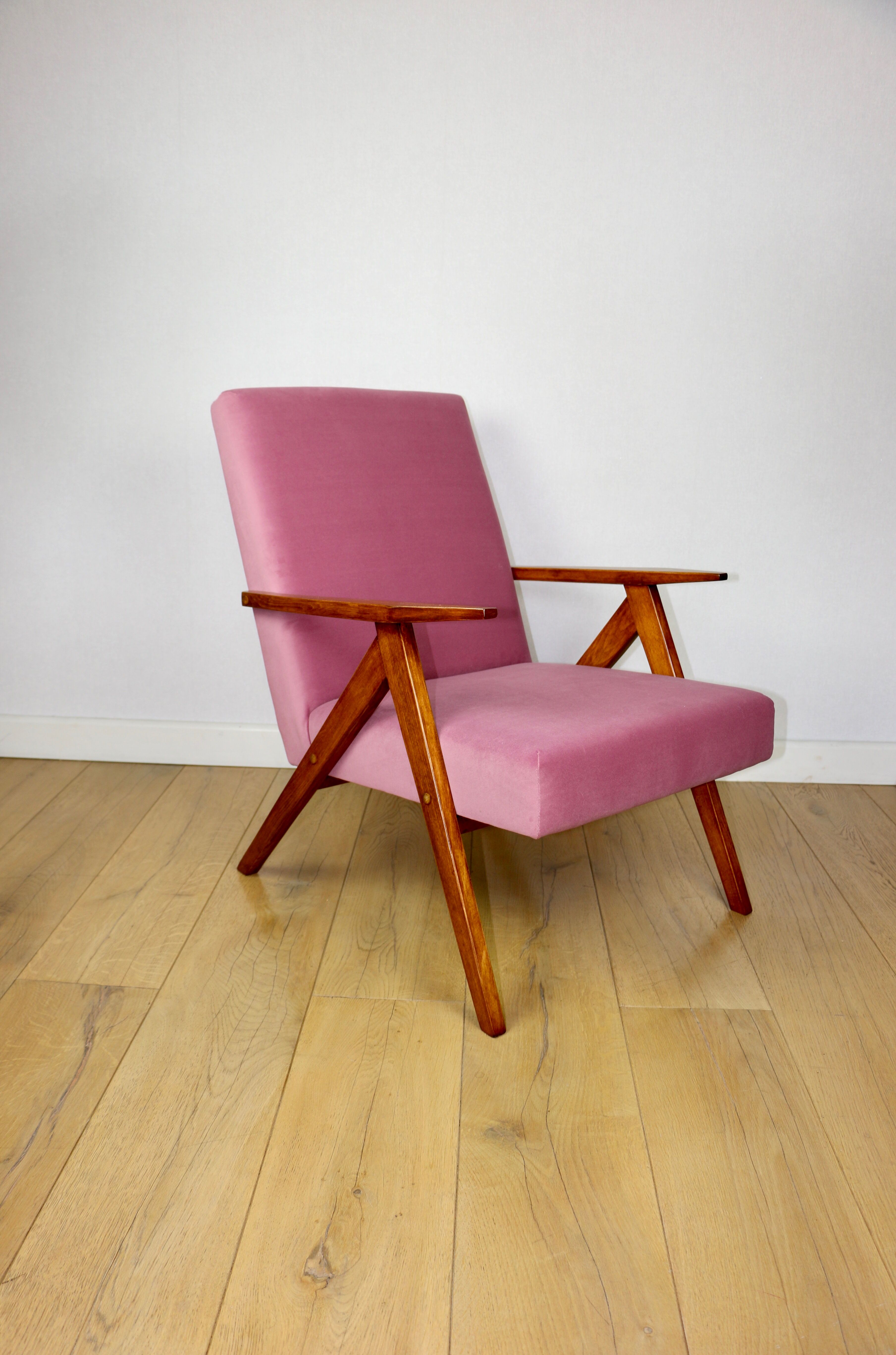 Vintage armchair B-310 VAR pink Jade structural 1970s
