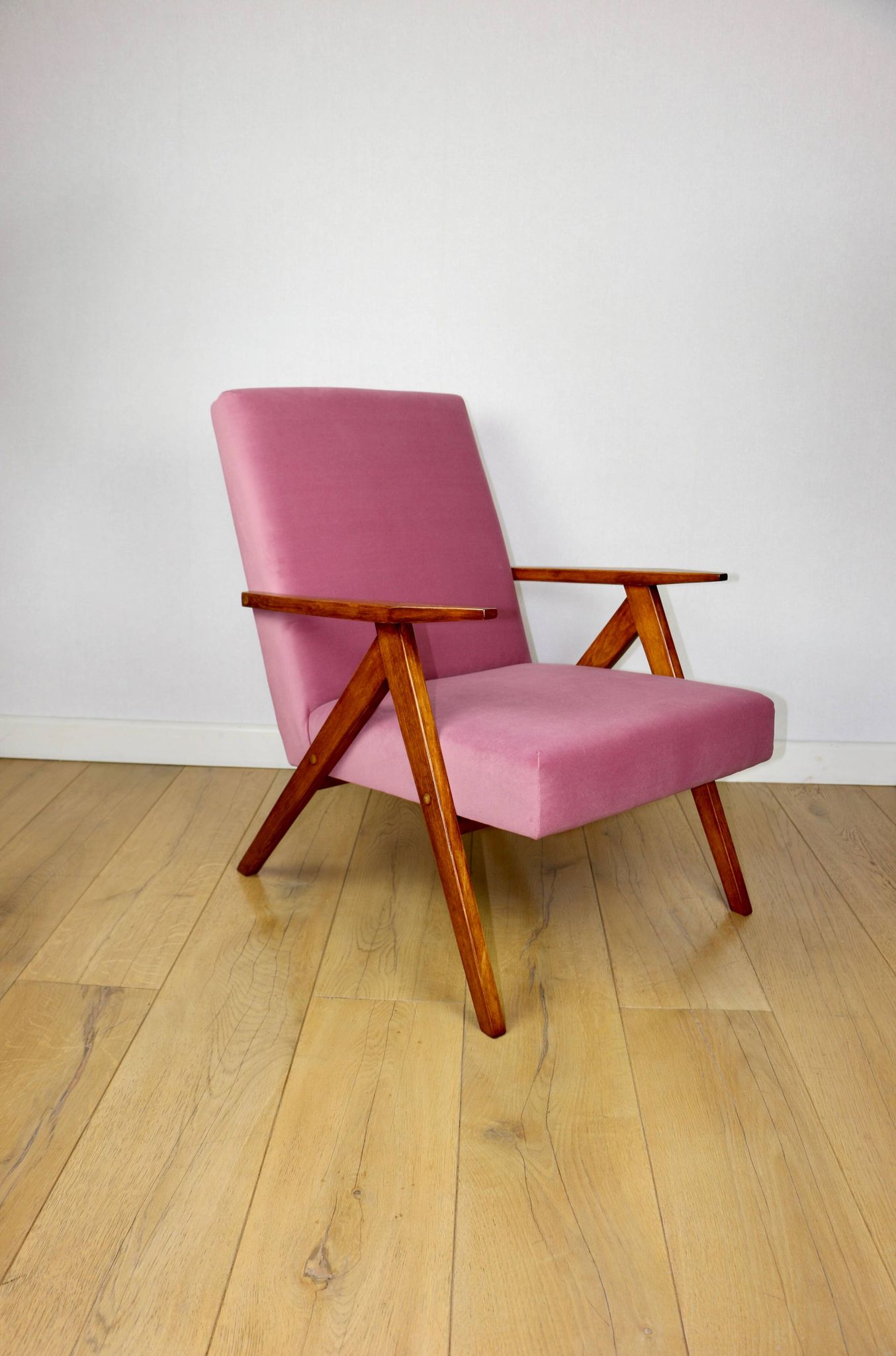 Vintage armchair B-310 VAR pink Jade structural 1970s