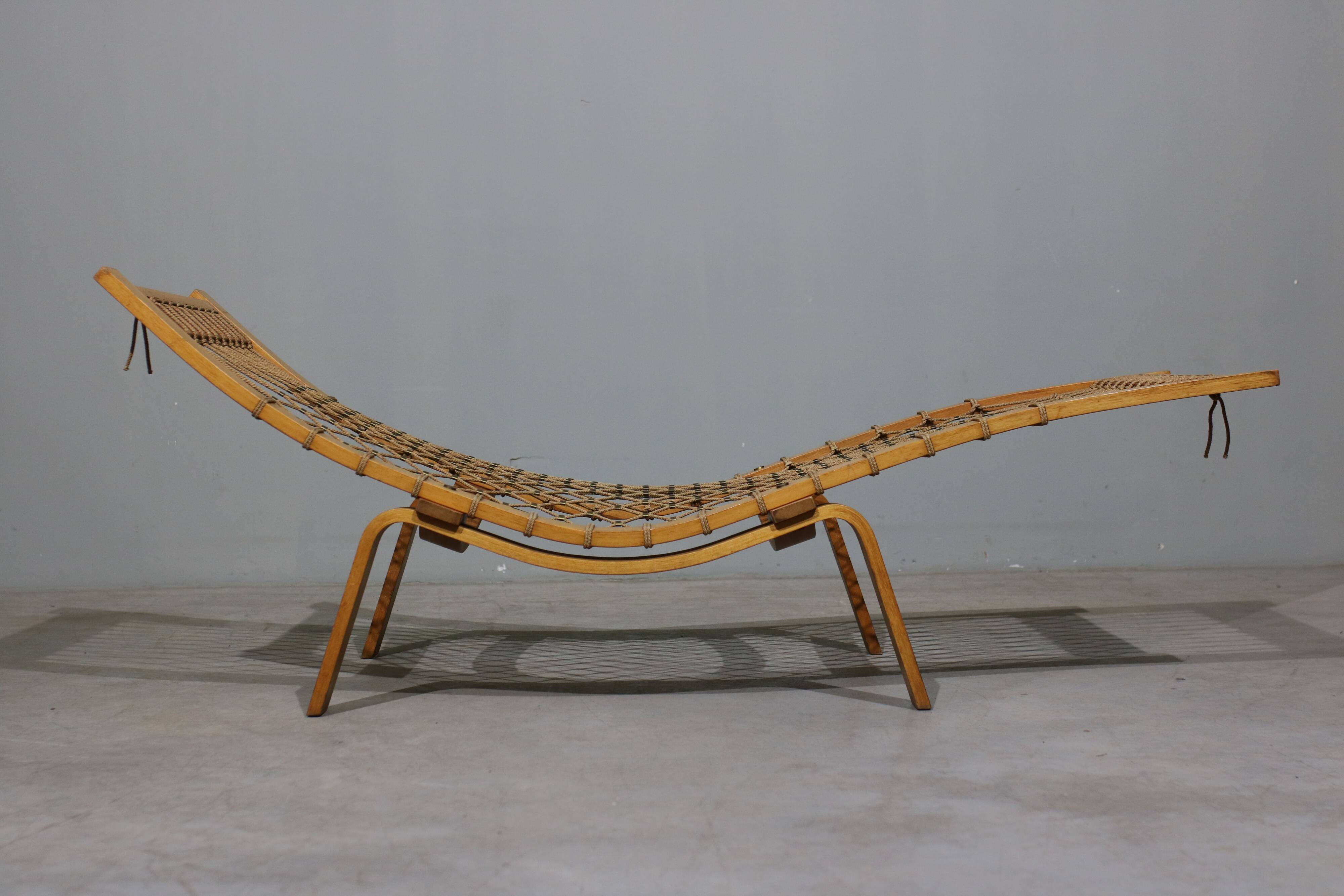 GE2 "Hammock Chair" by Hans Wegner for Getama, 1960s
