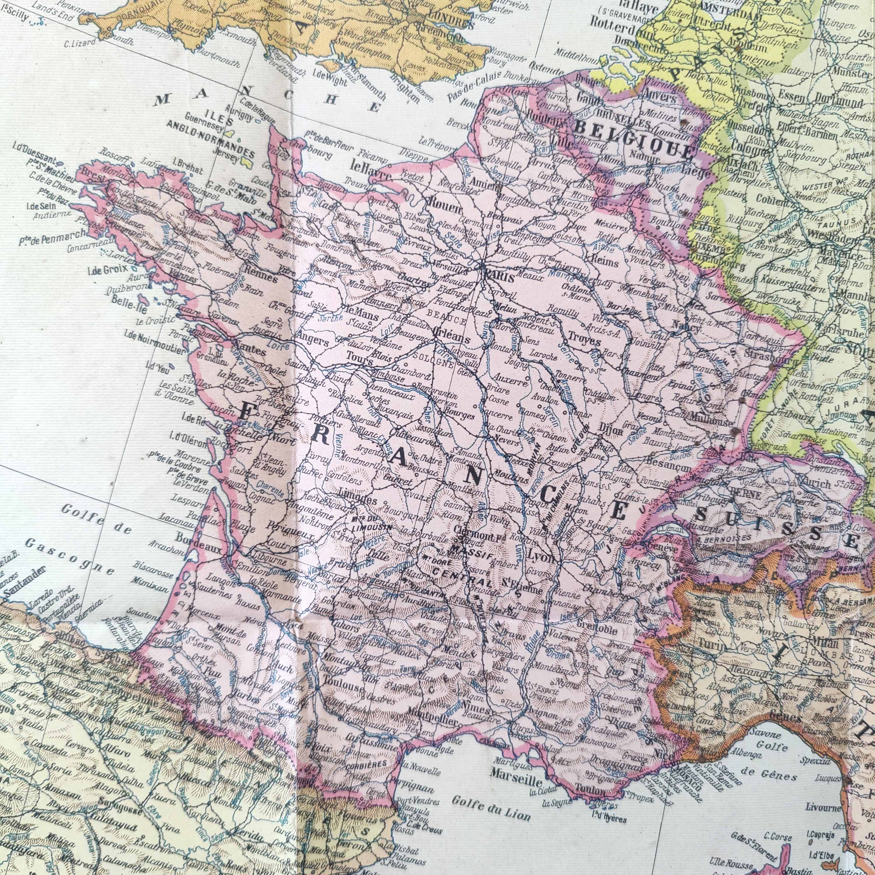 Vintage map Europe 98x74cm