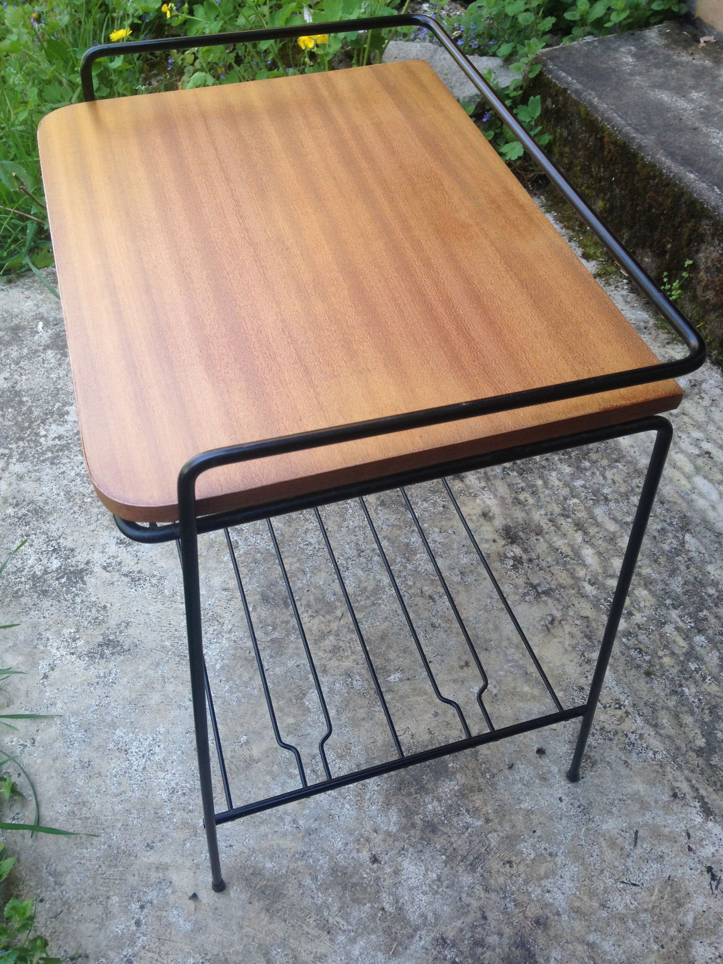 Table d'appoint années 50