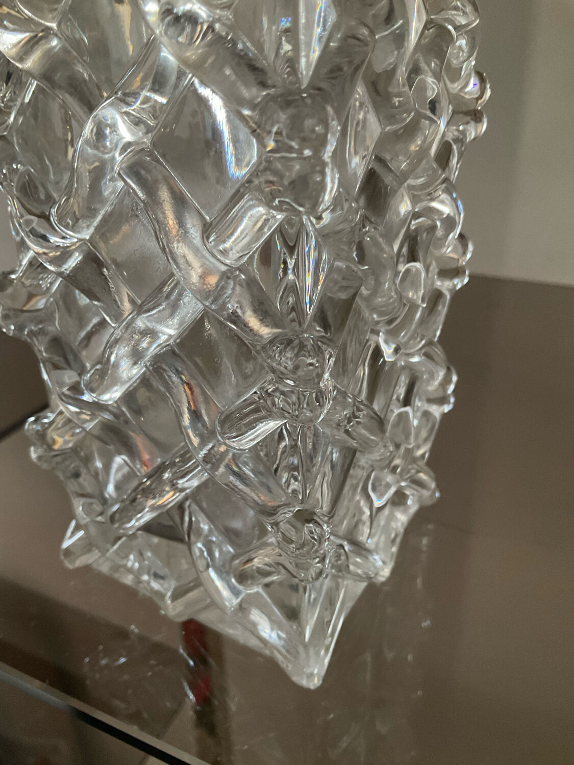 Vintage vase in molded glass and glass paste