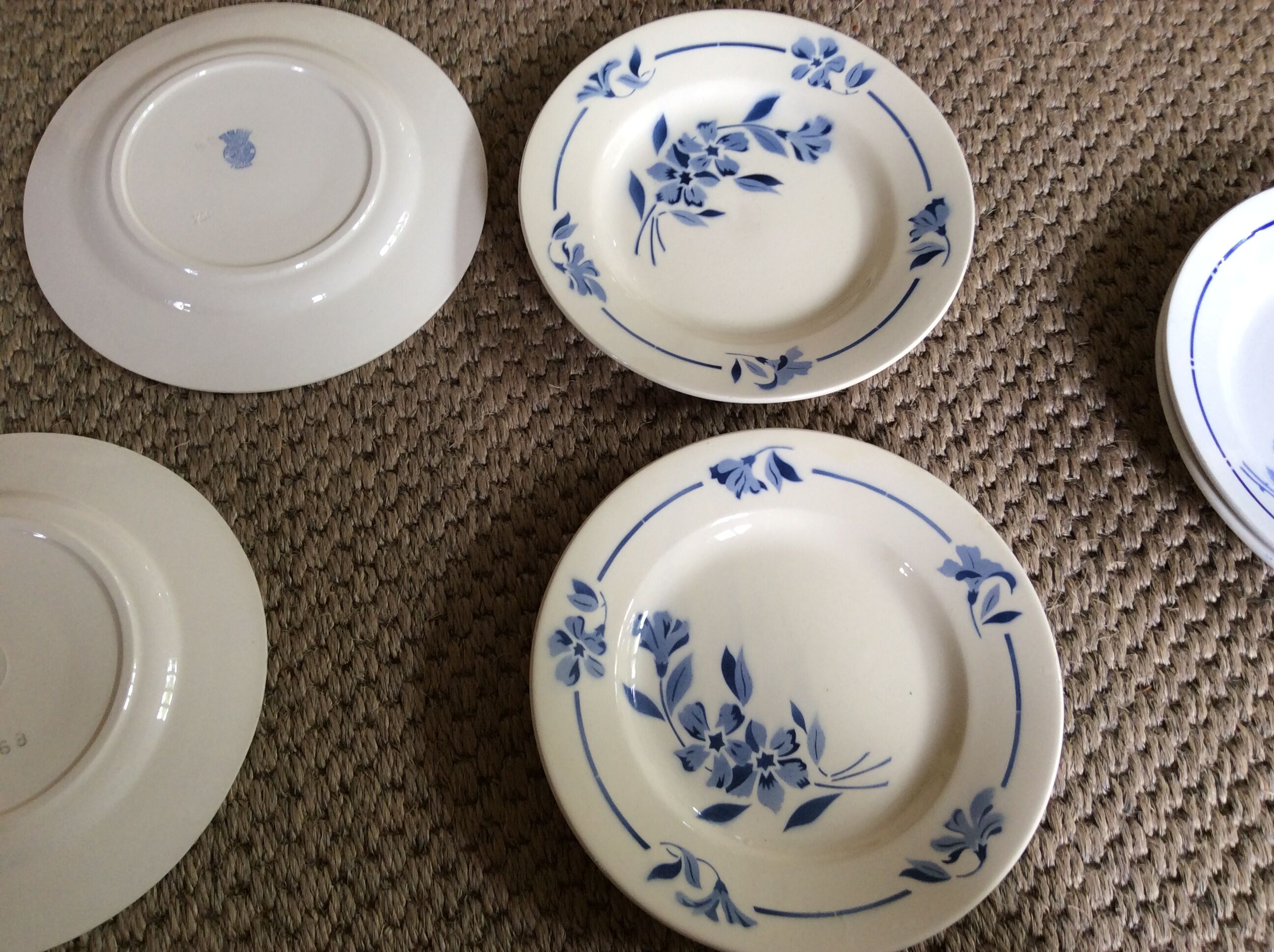 Set of 6 vintage dessert plates