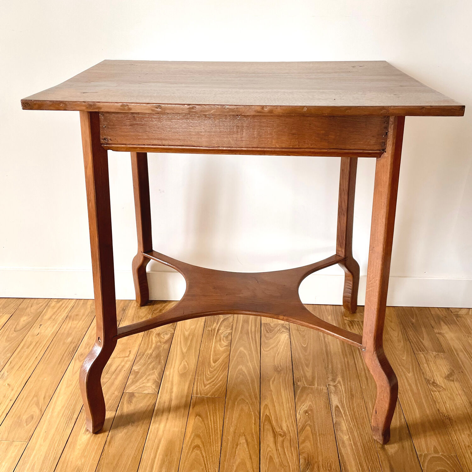 Sellette en bois look scandinave