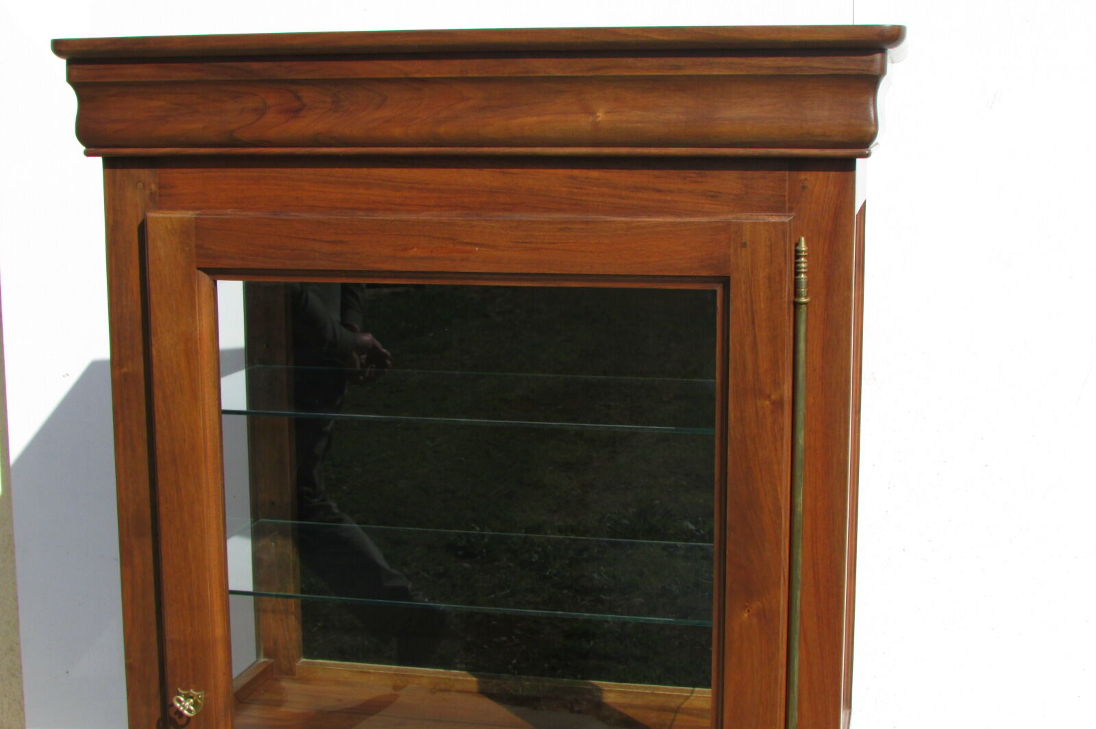 Louis Philippe showcase in solid walnut