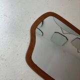 Scandinavian free-form mirror