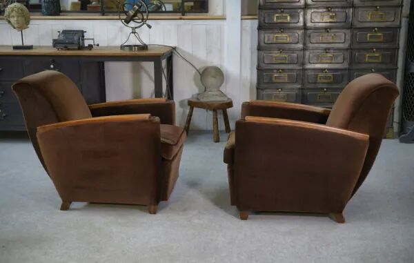 Paire de fauteuils Club en velours Art Déco dans le goût de Jules Leleu 1930’s