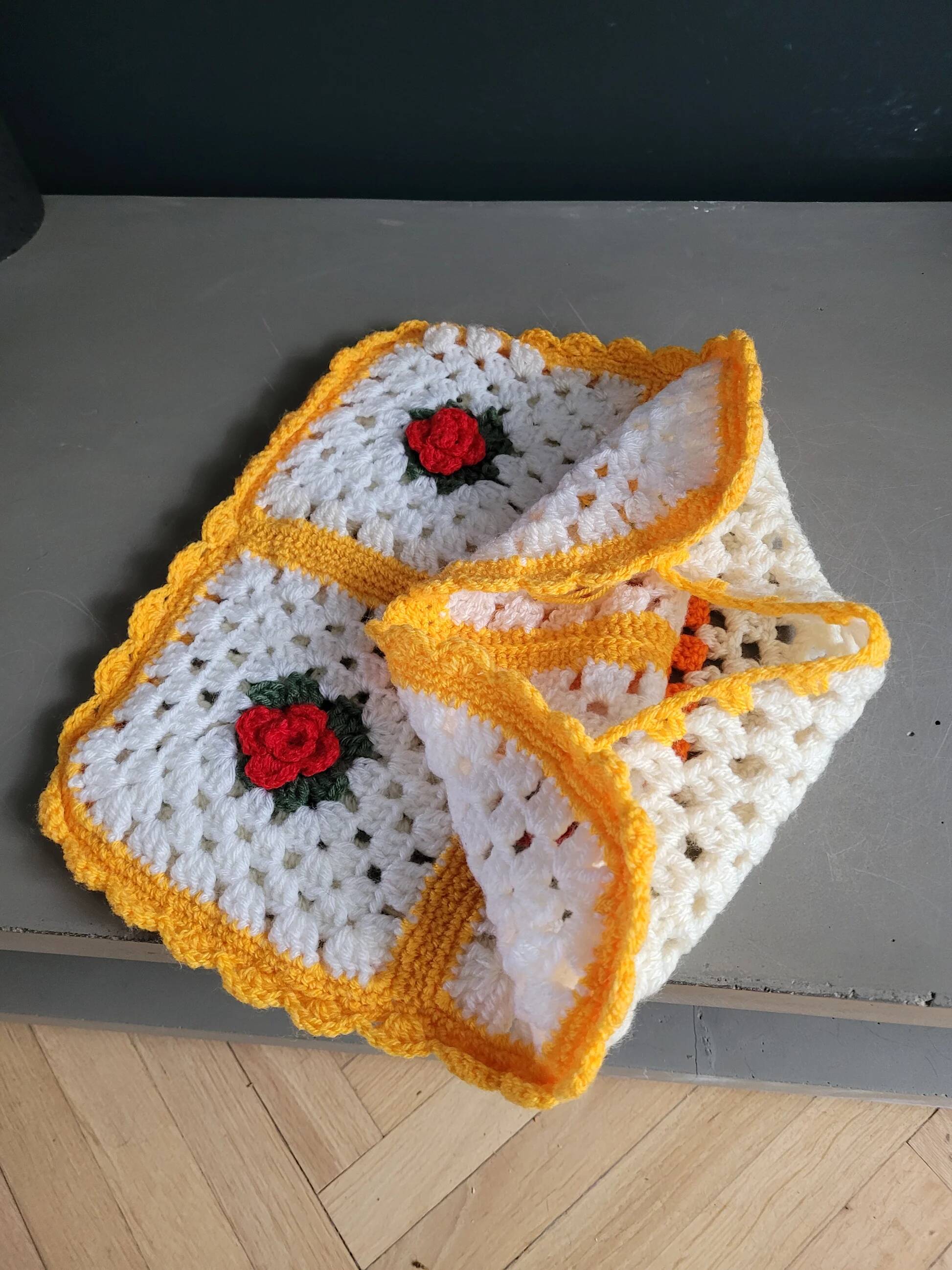 Crochet cushion cover 35x35
