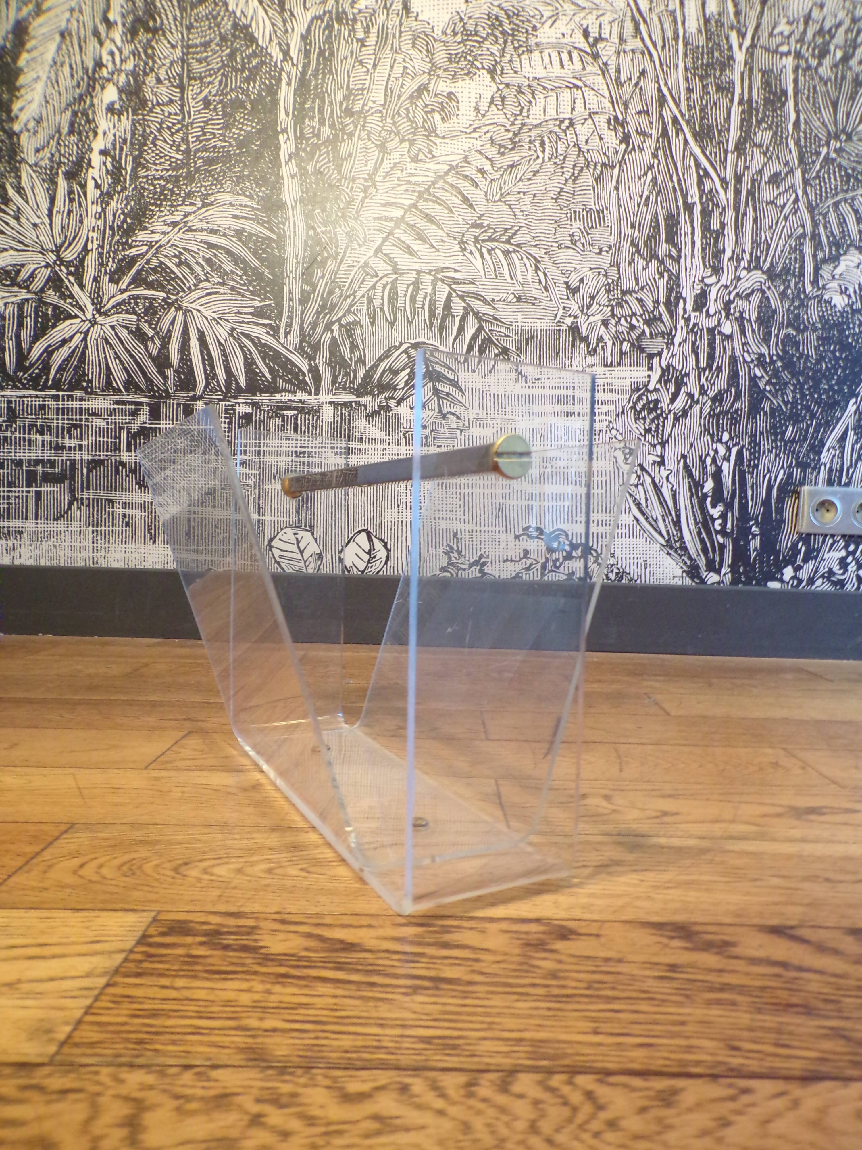 Omega Magazine Rack by David Lange