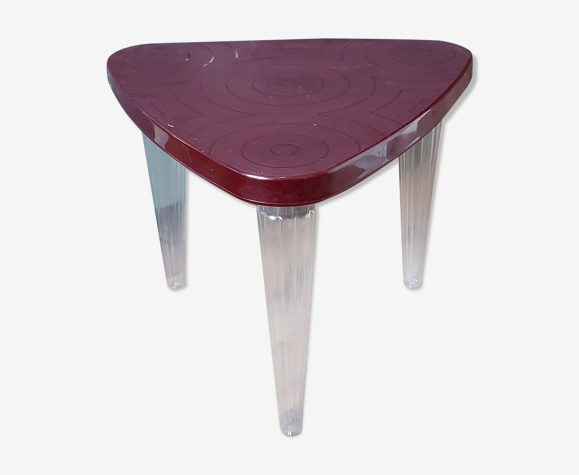 Table d’appoint par la designer Maria VinkaIkea pour Ikea
