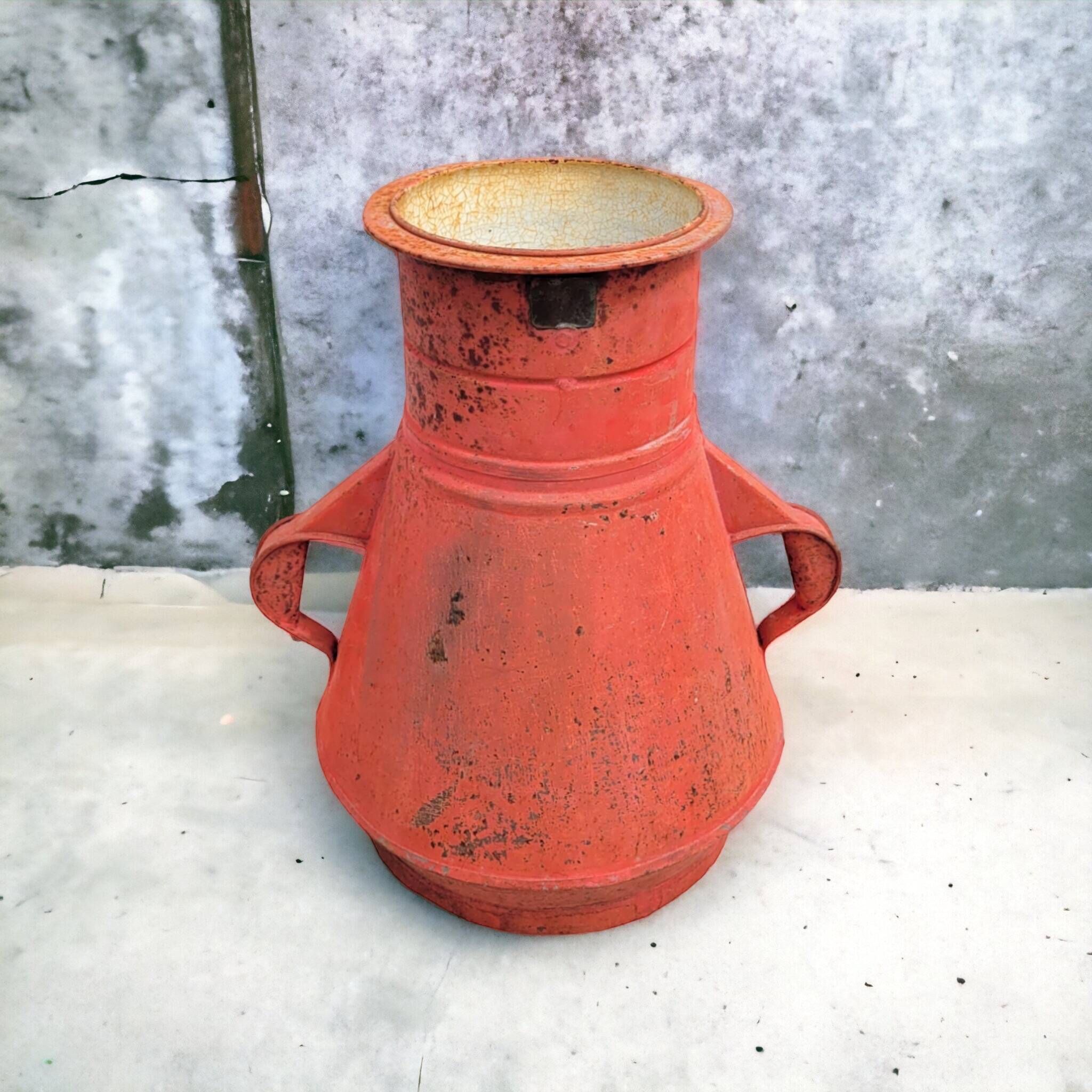 Amphora vase old enamelled sheet metal