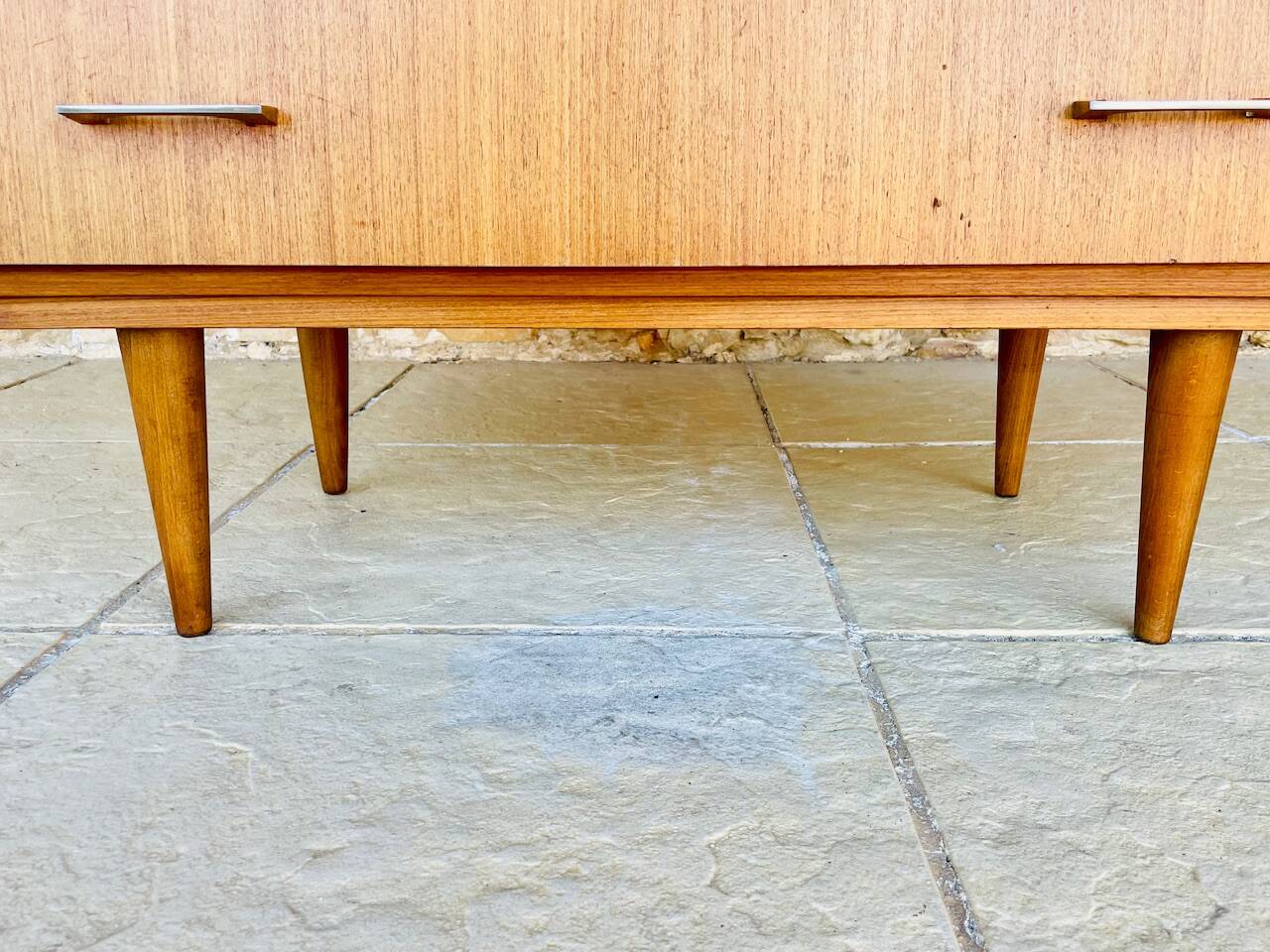 Vintage chest of drawers with 4 drawers by Capelle, circa 1960s.