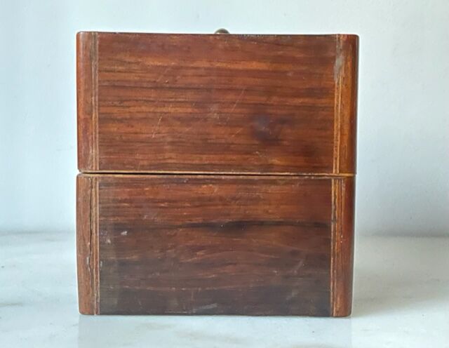Boite à bijoux en bois de palissandre XIXème siècle