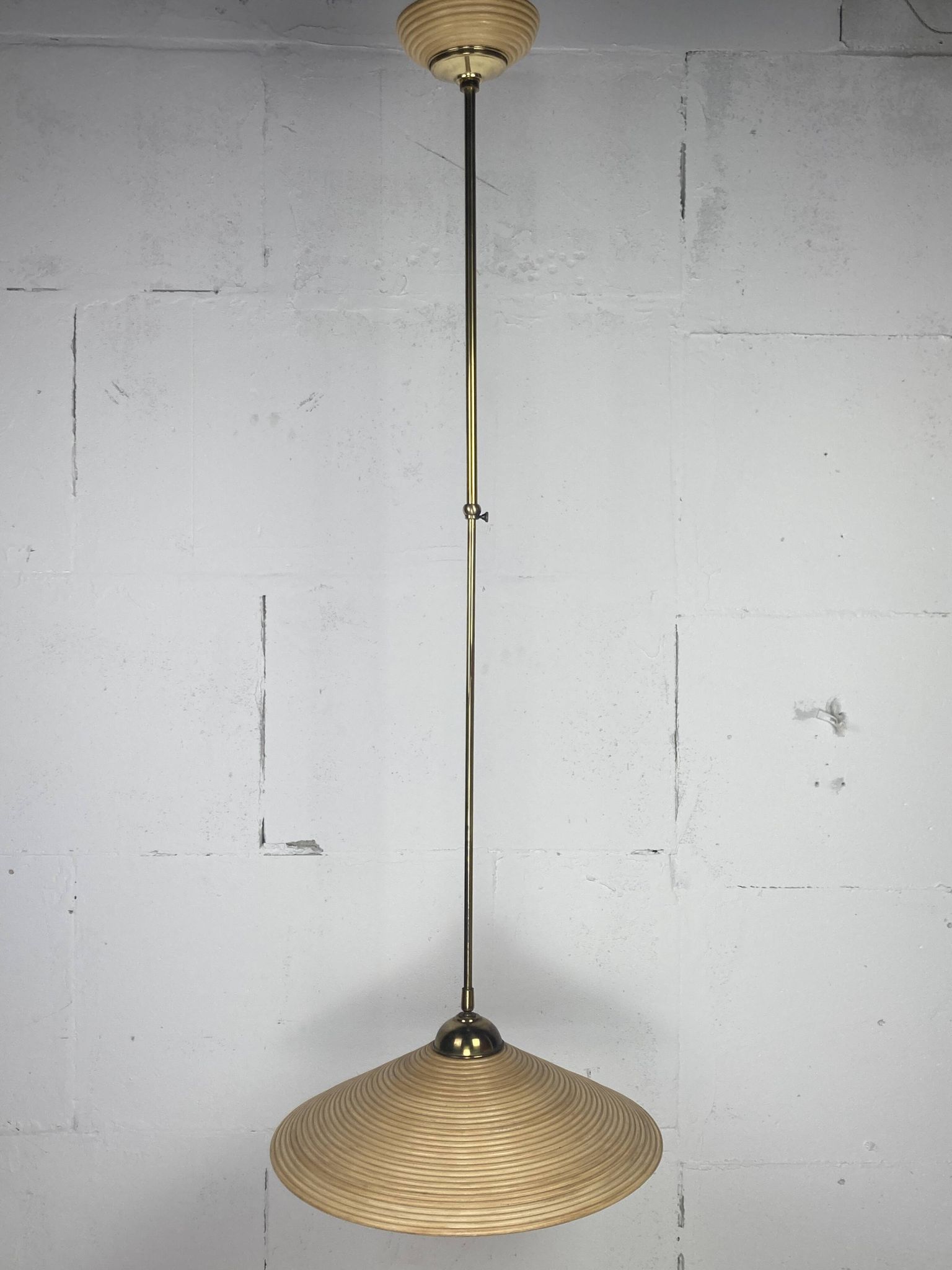 Telescopic brass and pencil reed rattan bamboo hanging pendant lamp, Italy 1970s