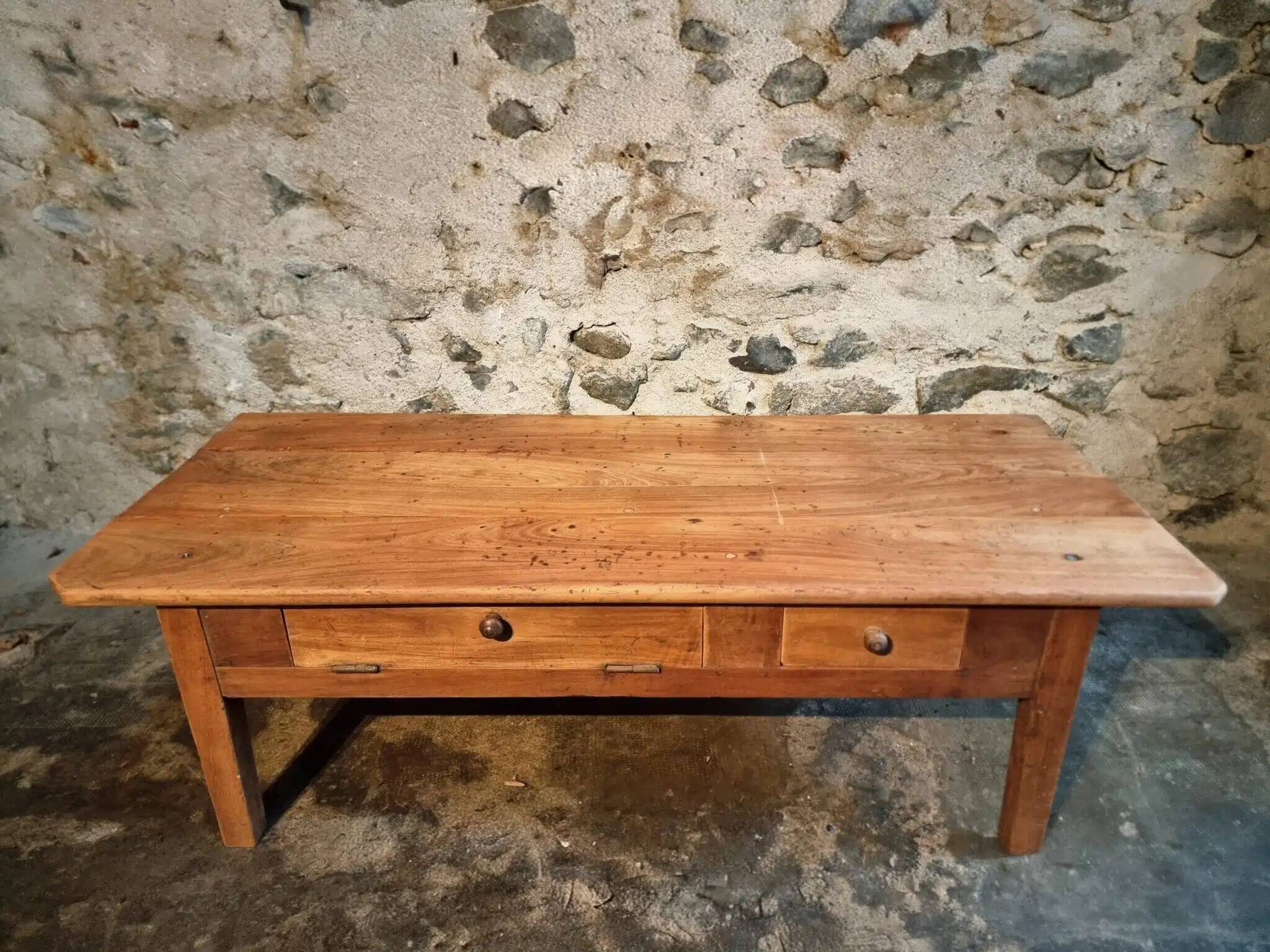 Old French rustic coffee table in cherry wood.