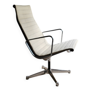 Vintage Eames EA 115 lounge chair for Herman Miller