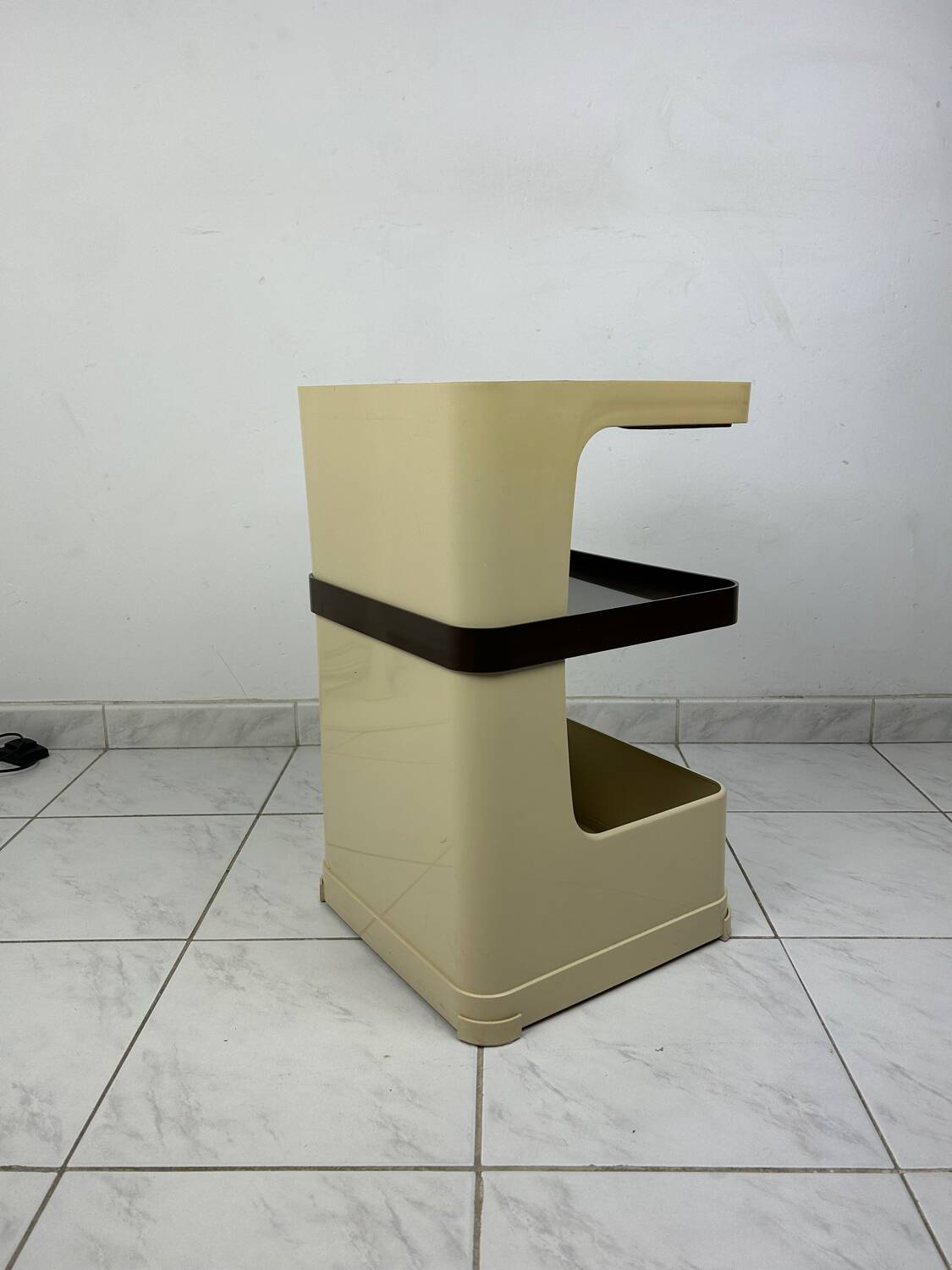 Vintage side table Flair Holland