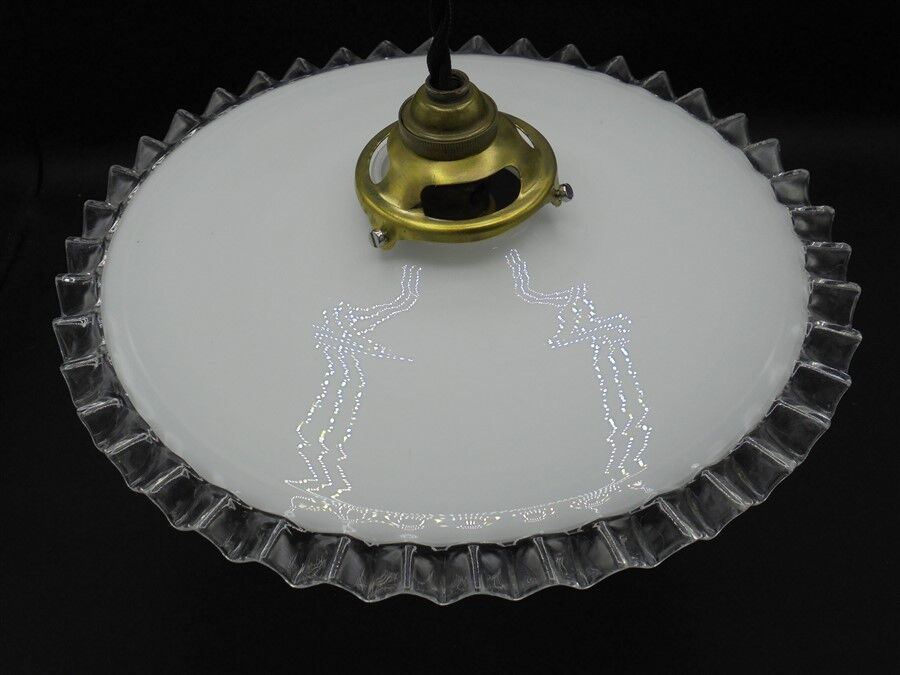 Hanging lamp in opaline