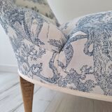 Blue toile de Jouy toad armchair