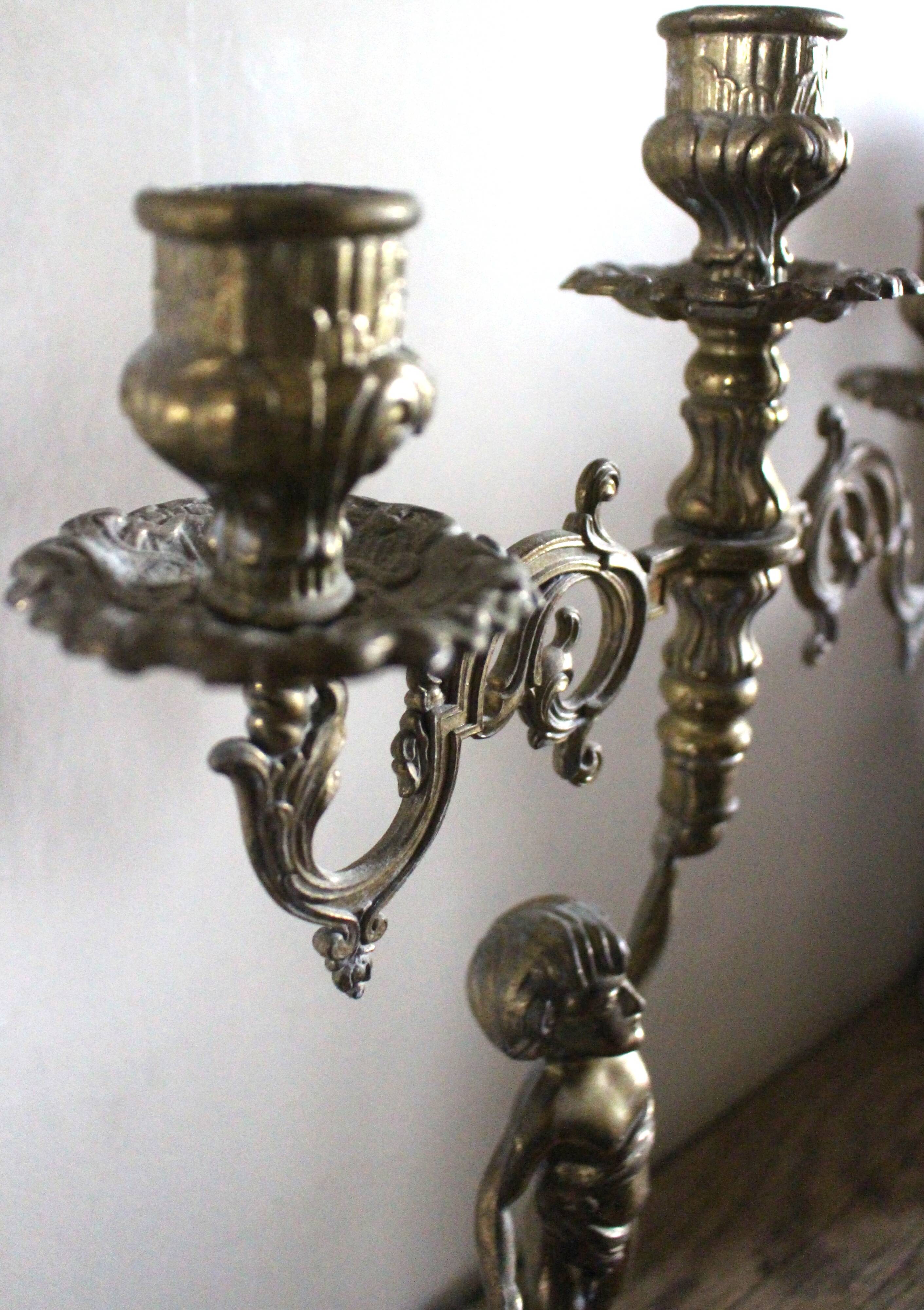 Regulated chandelier with three candle holders Angelot