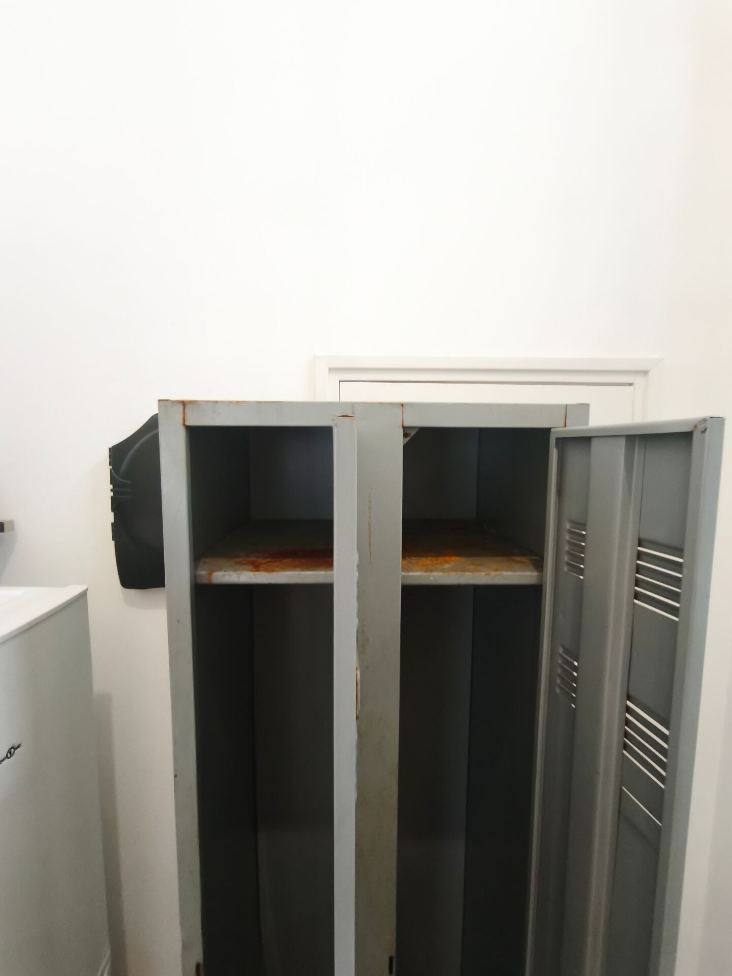 Industrial cloakroom