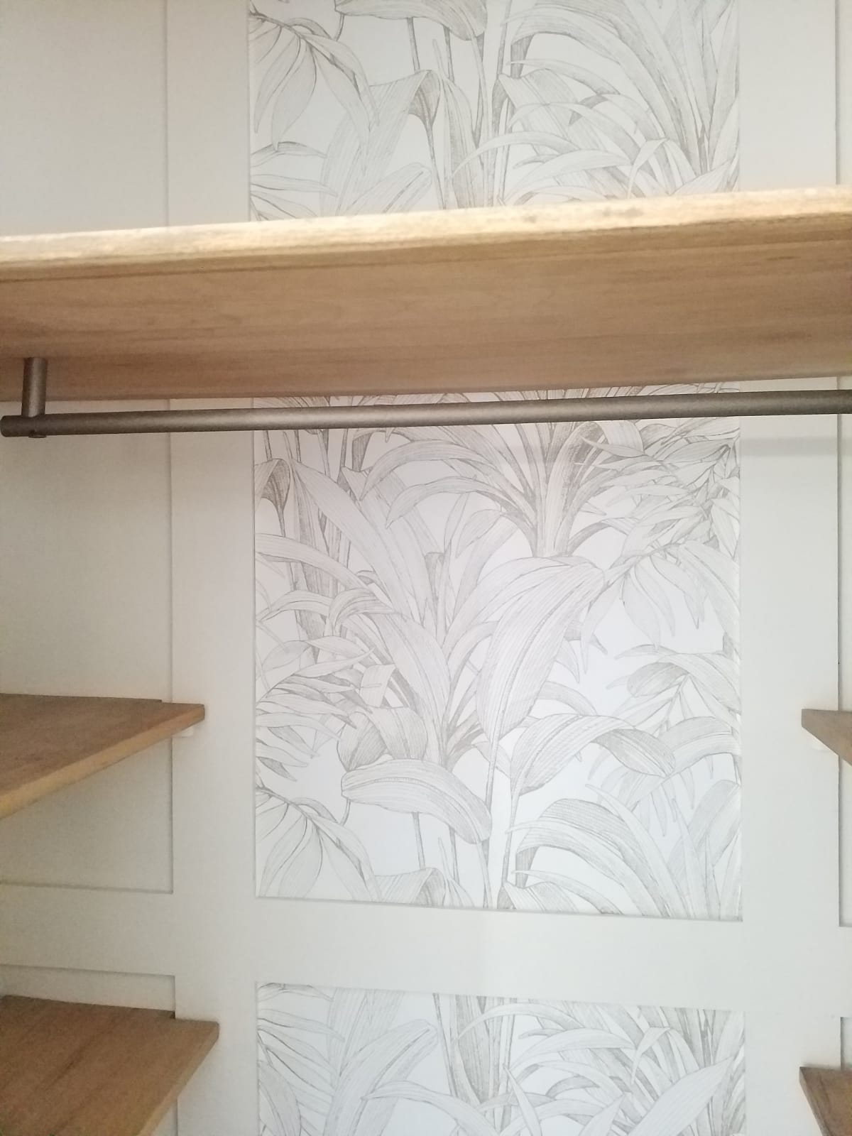 Armoire parisienne