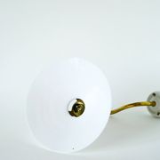 Swan neck wall light in smooth opaline and brass, early 20th century.