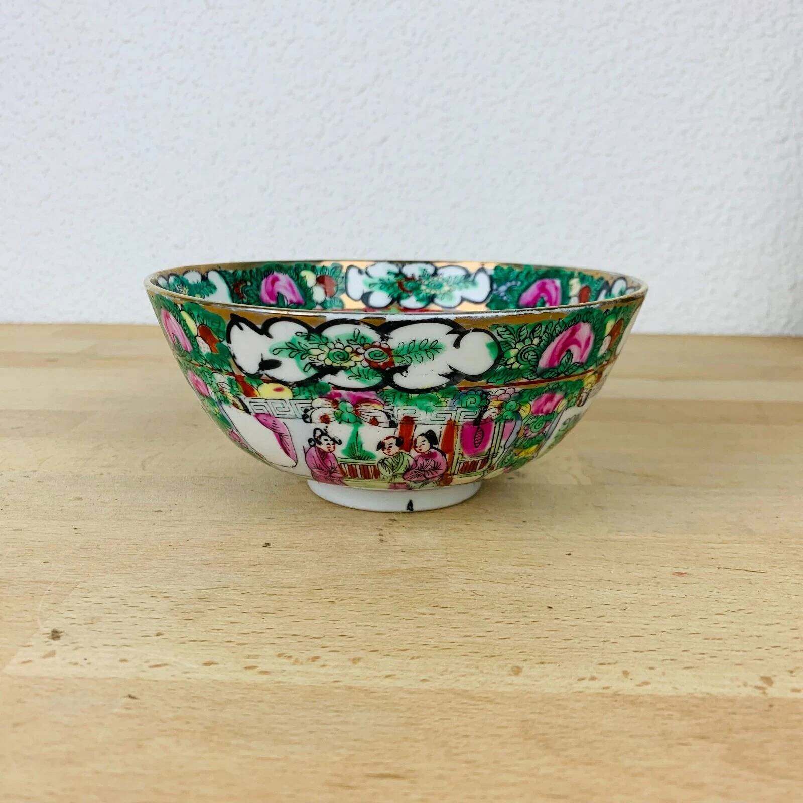 Chinese antique porcelain catchall