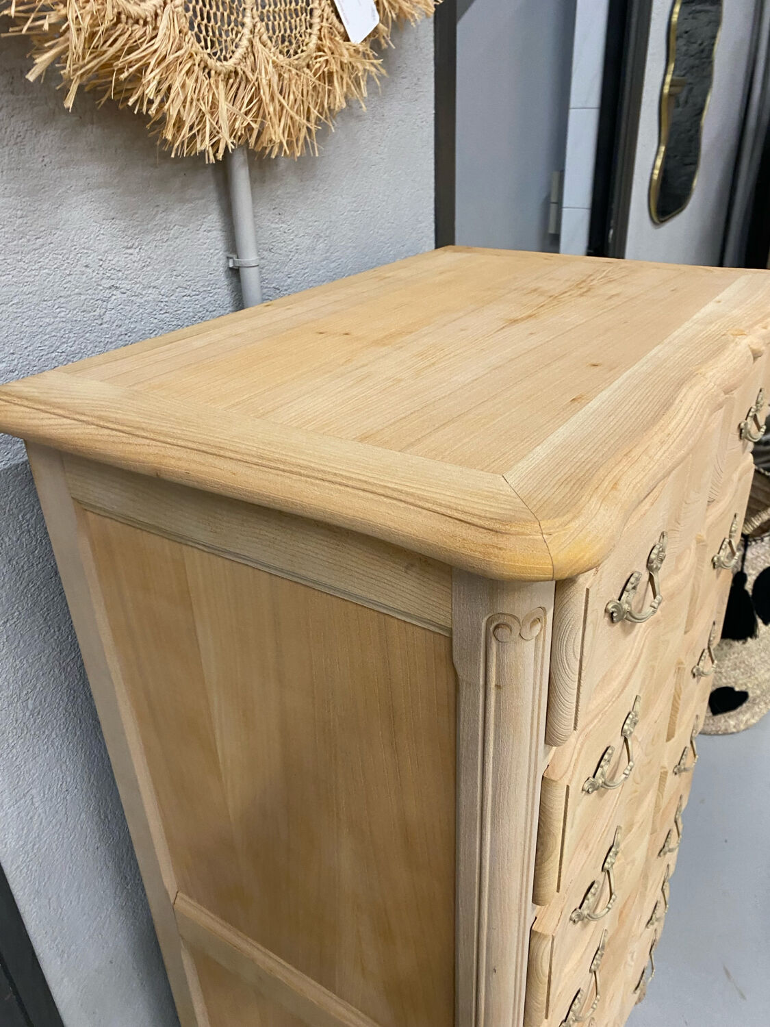 Louis XV style weekly planner in raw wood