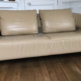 Léolux sofa in beige leather/cream new