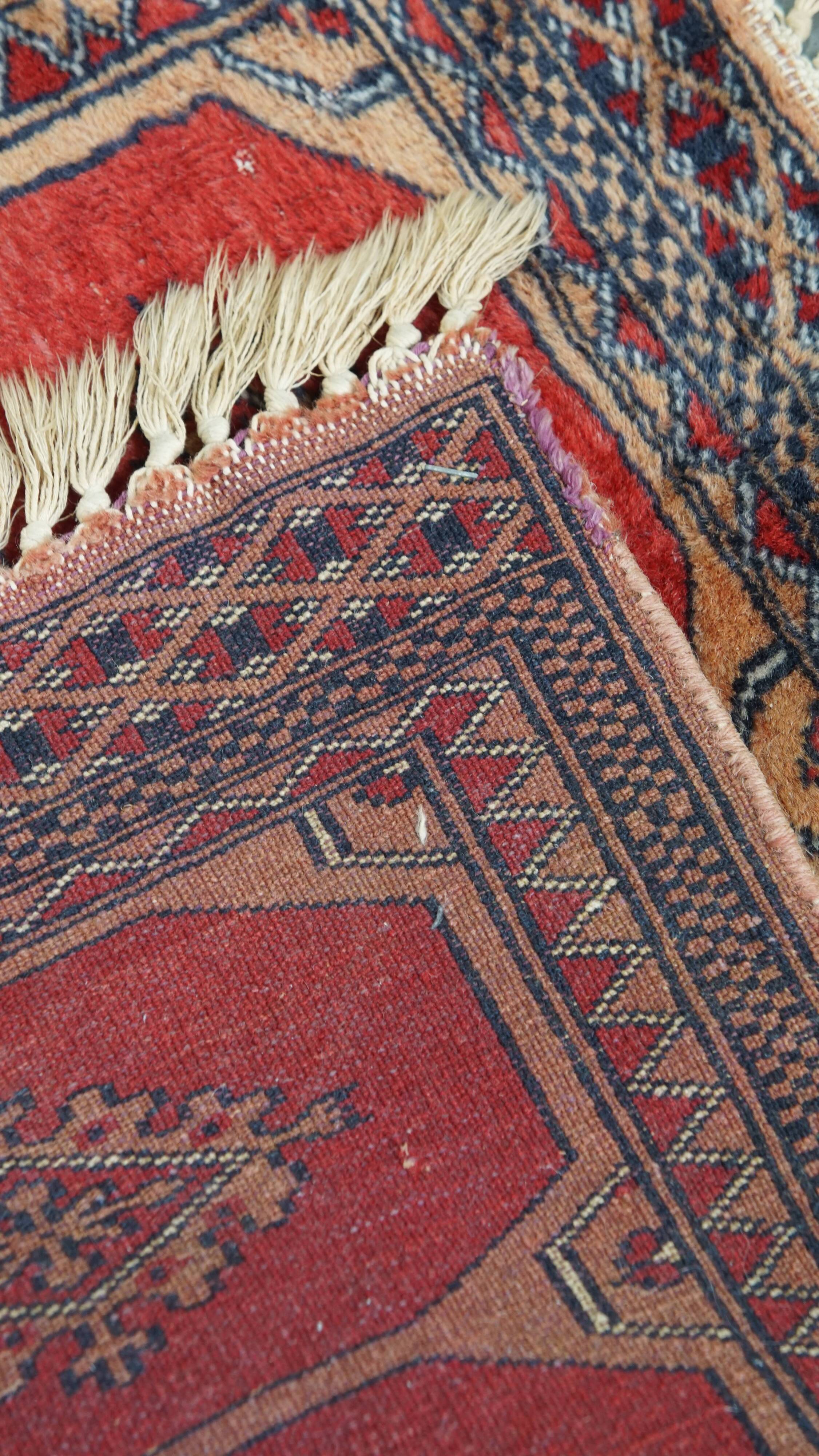 Hand-Knotted Square Rug – 63x61 cm