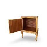 Tables de chevet italiennes en placage de noyer du milieu du siècle, années 1960.