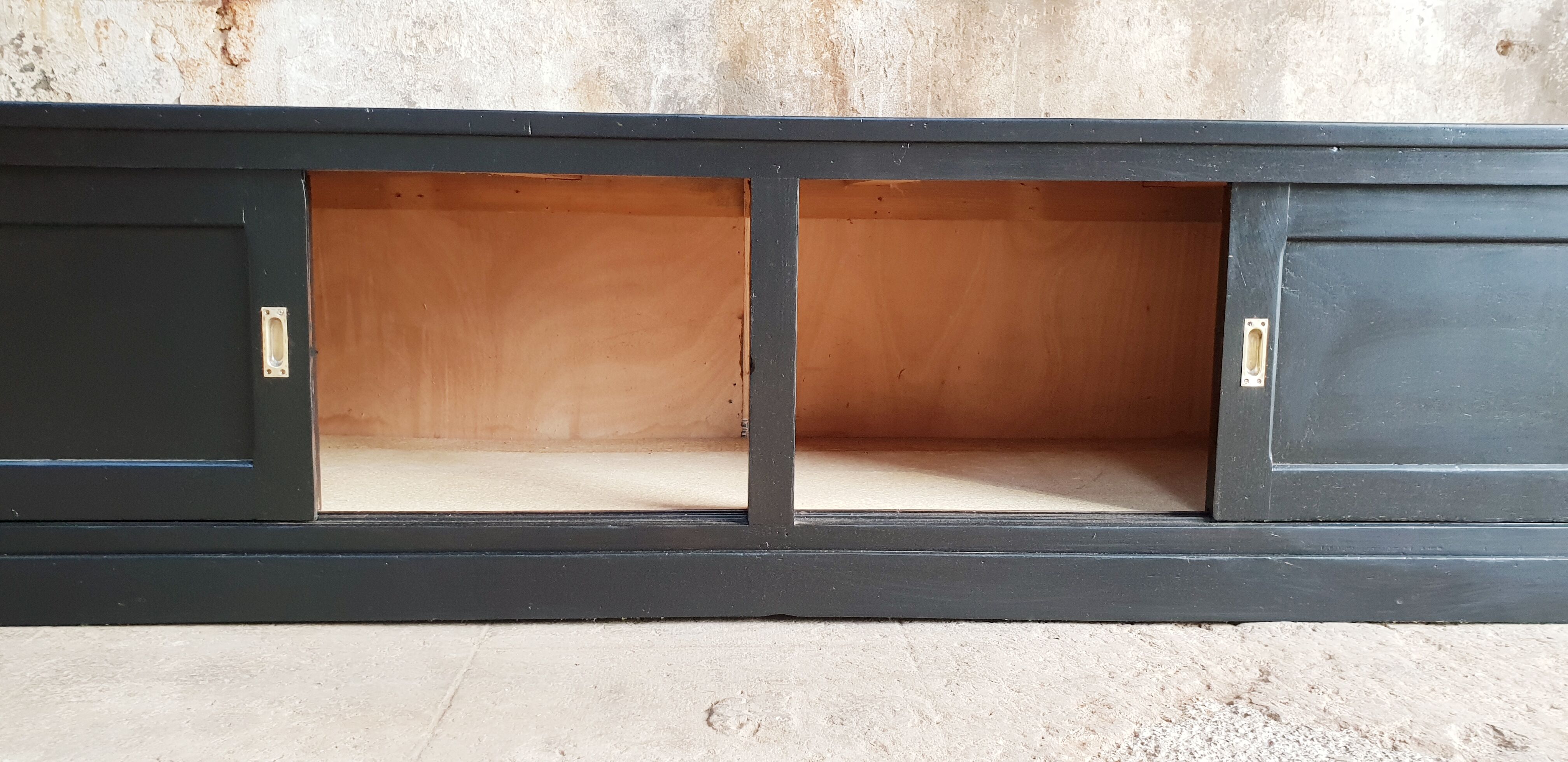 Trade furniture