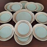 Platter and 11 dessert plates in Chapus Frères Limoges porcelain