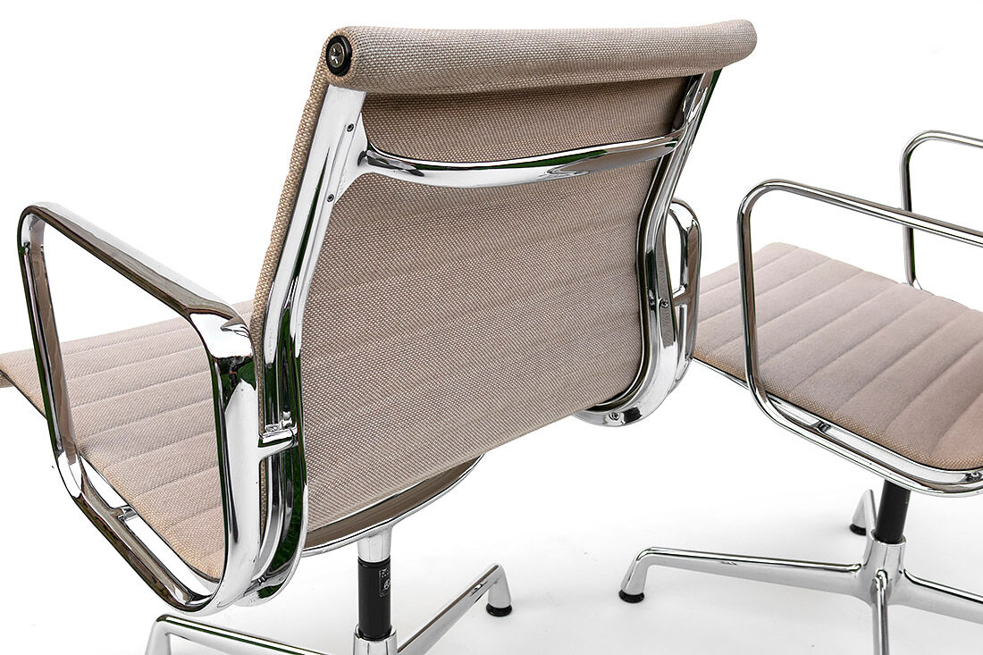 Pair swivel armchairs Vitra Aluminium Chair EA 108 design Ray & Charles Eames 60s 70s