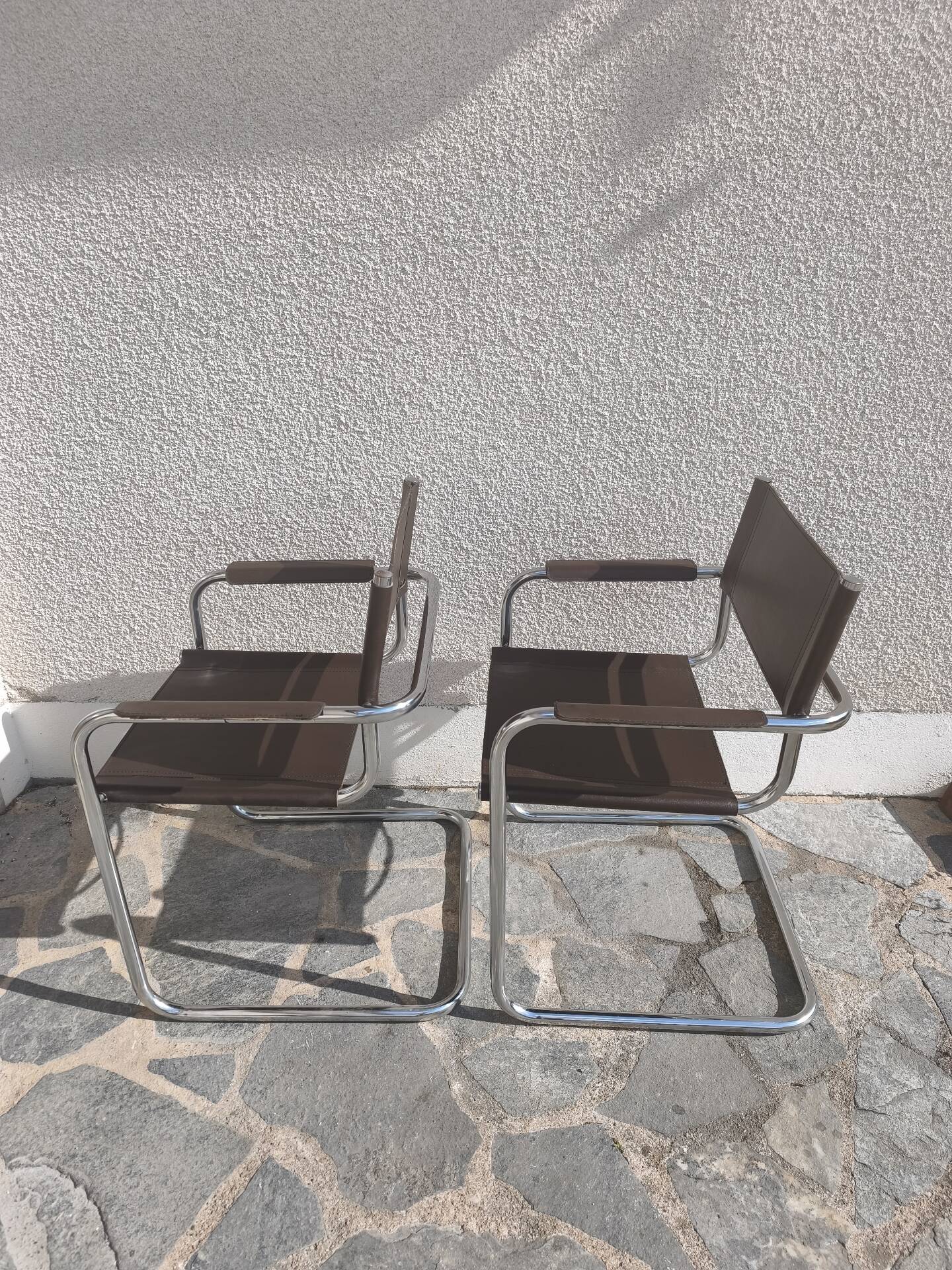 2 fauteuils Cantilever S34 cuir marron