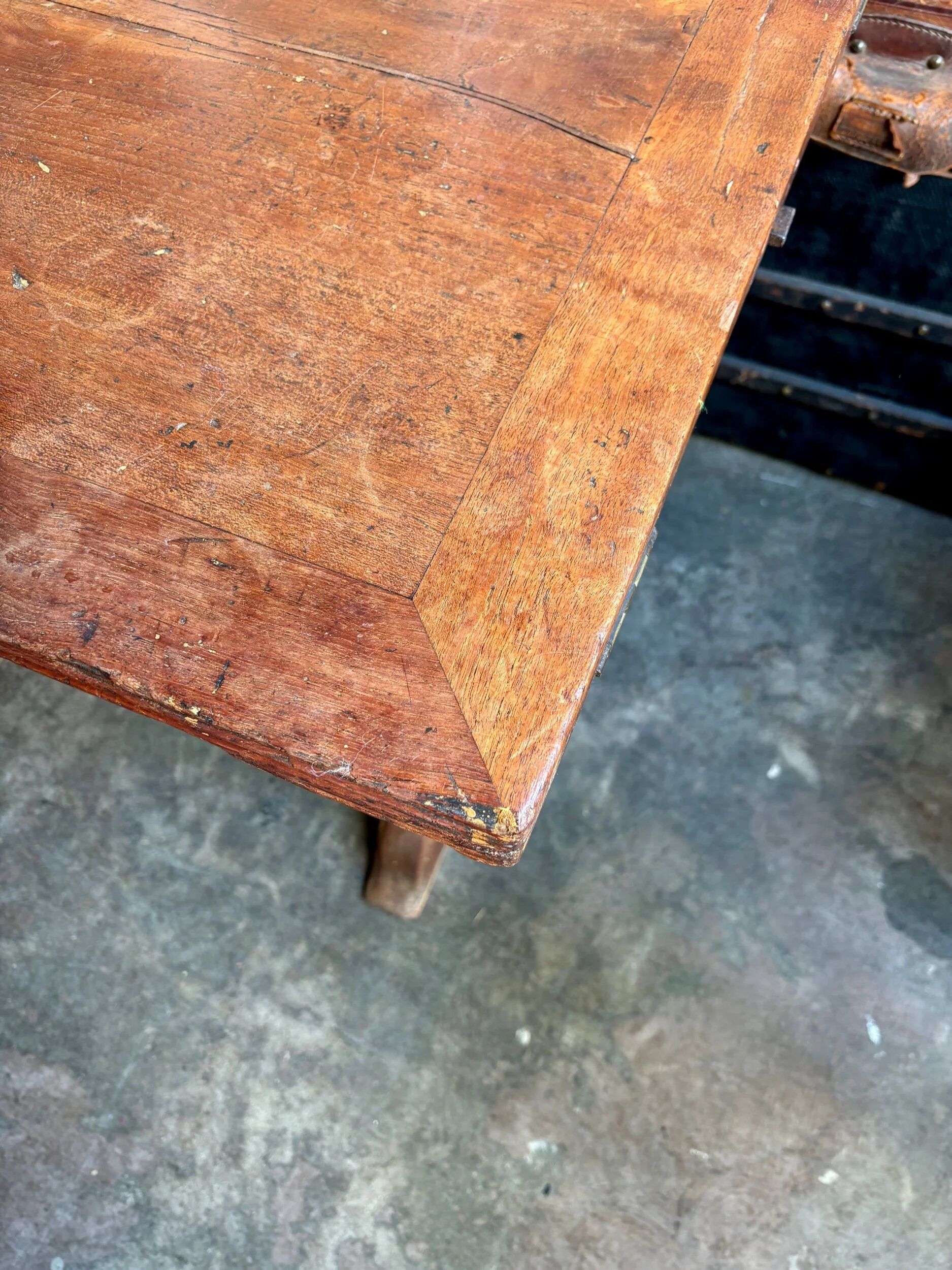 Table bistrot à abattants en bois foncé