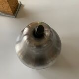 Pear-shaped ice bucket