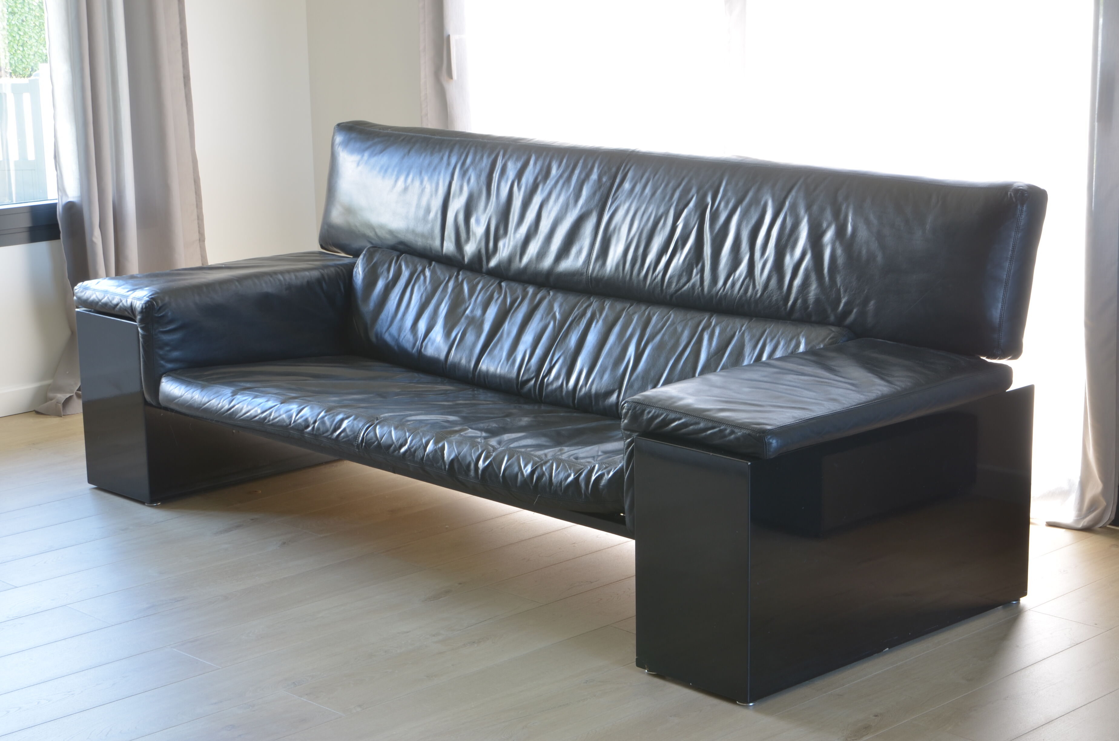 "Brigadier" sofa from Cini Boeri Knoll edition