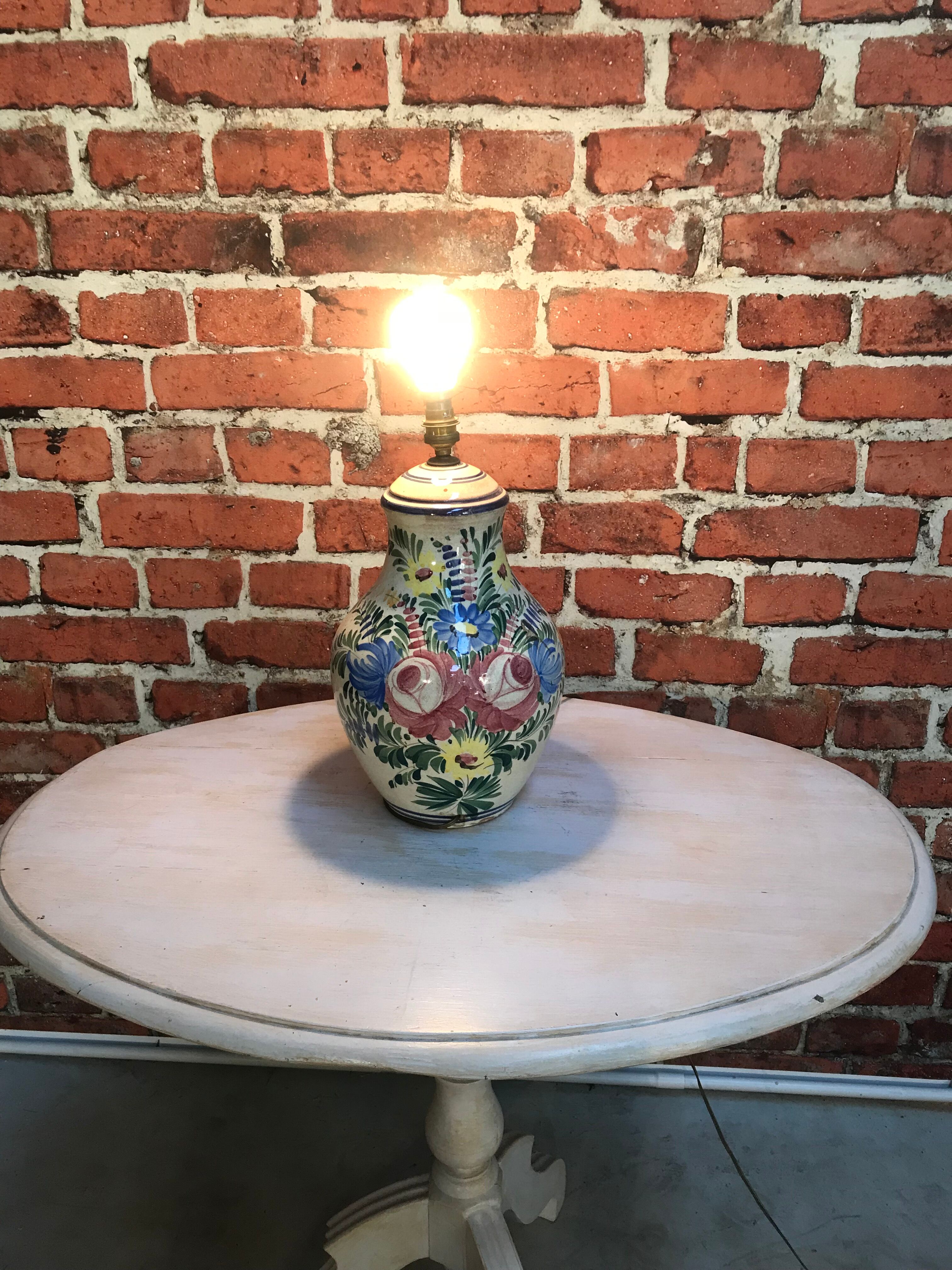 Lamp foot decoration flower