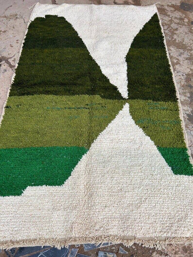 Handmade Berber rug in pure wool, size 100 x 200 cm