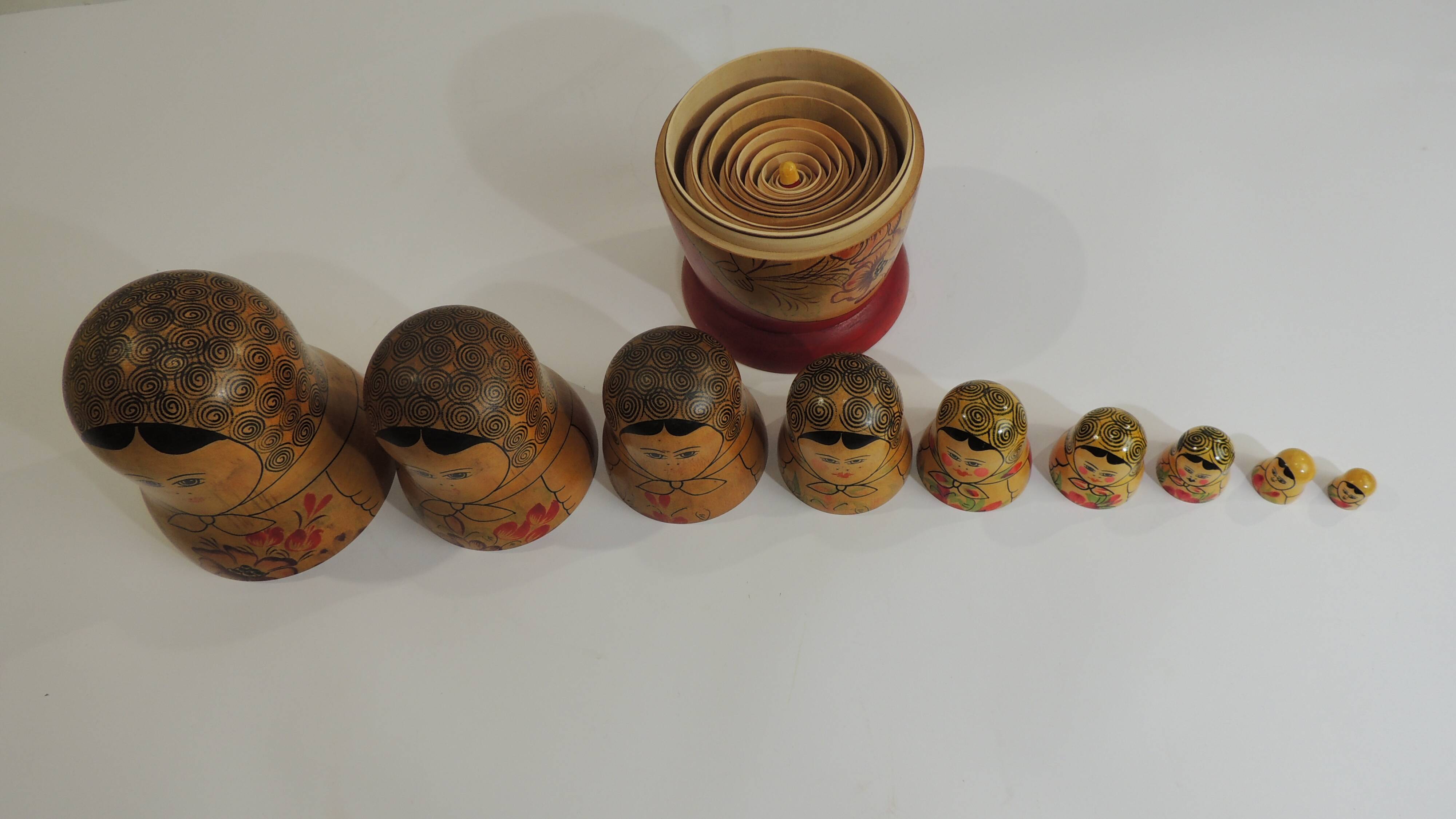 Poupées Russes originales et rares soviétiques / Matriochka / Peintes à la main