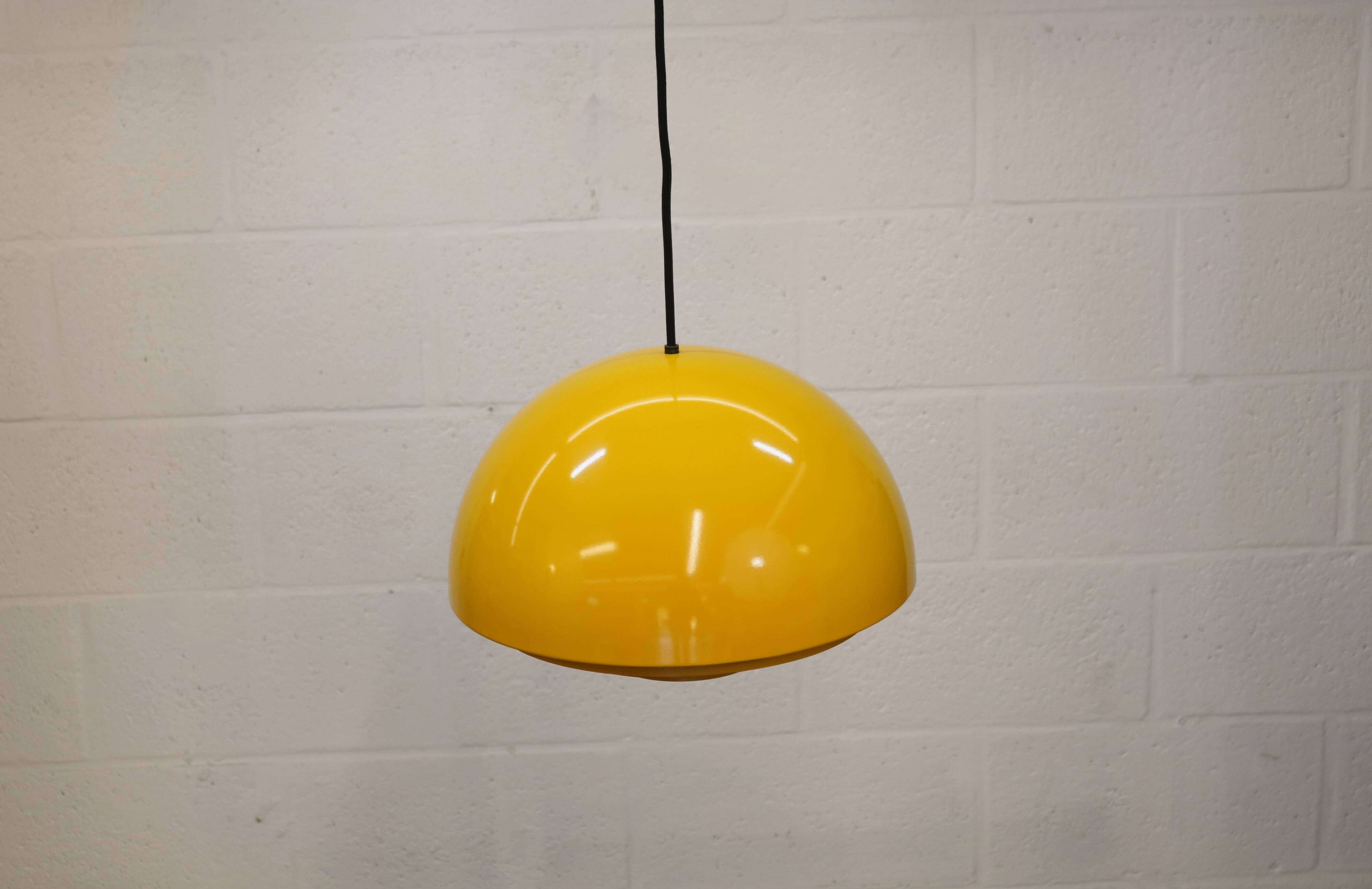 Yellow design classic - Fog and Morup - Jo Hammerborg - Model Milieu