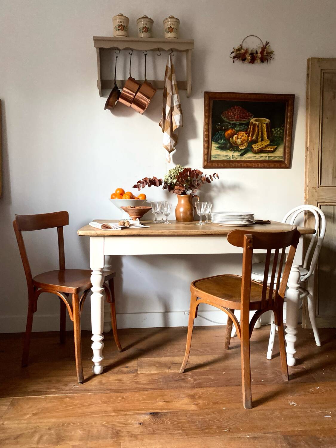 Antique walnut table for 4 people.