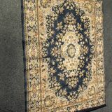 Mechanical blue rug: 178 x 127 cm