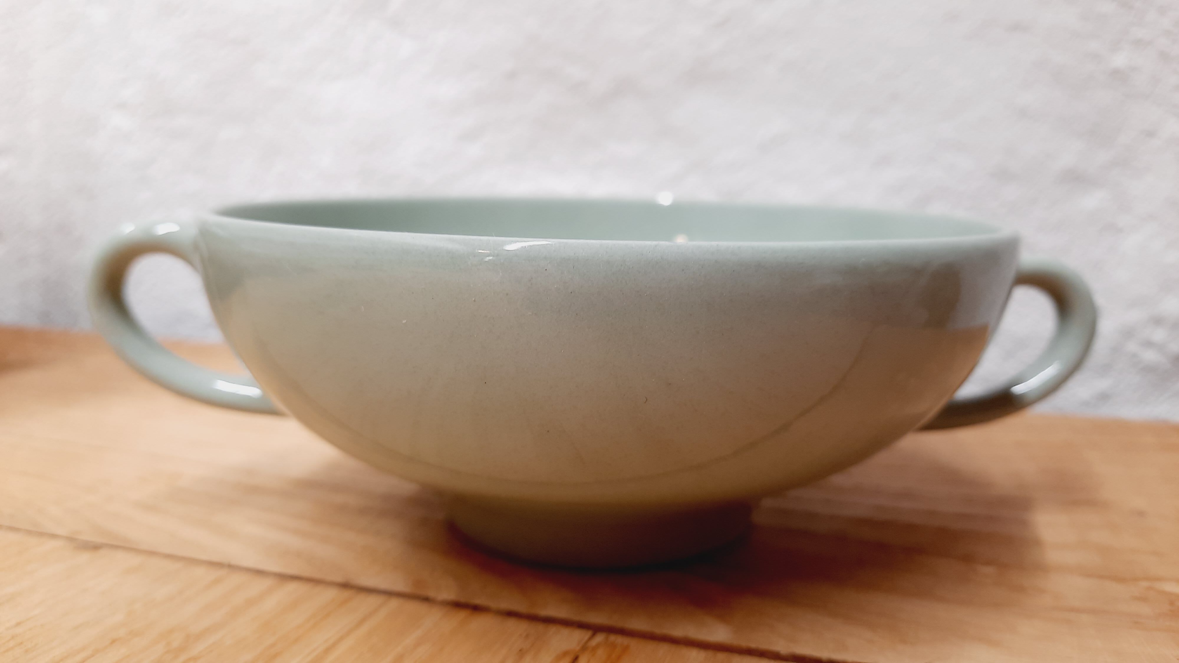 6 bowls of Wedgewood Celadon broths