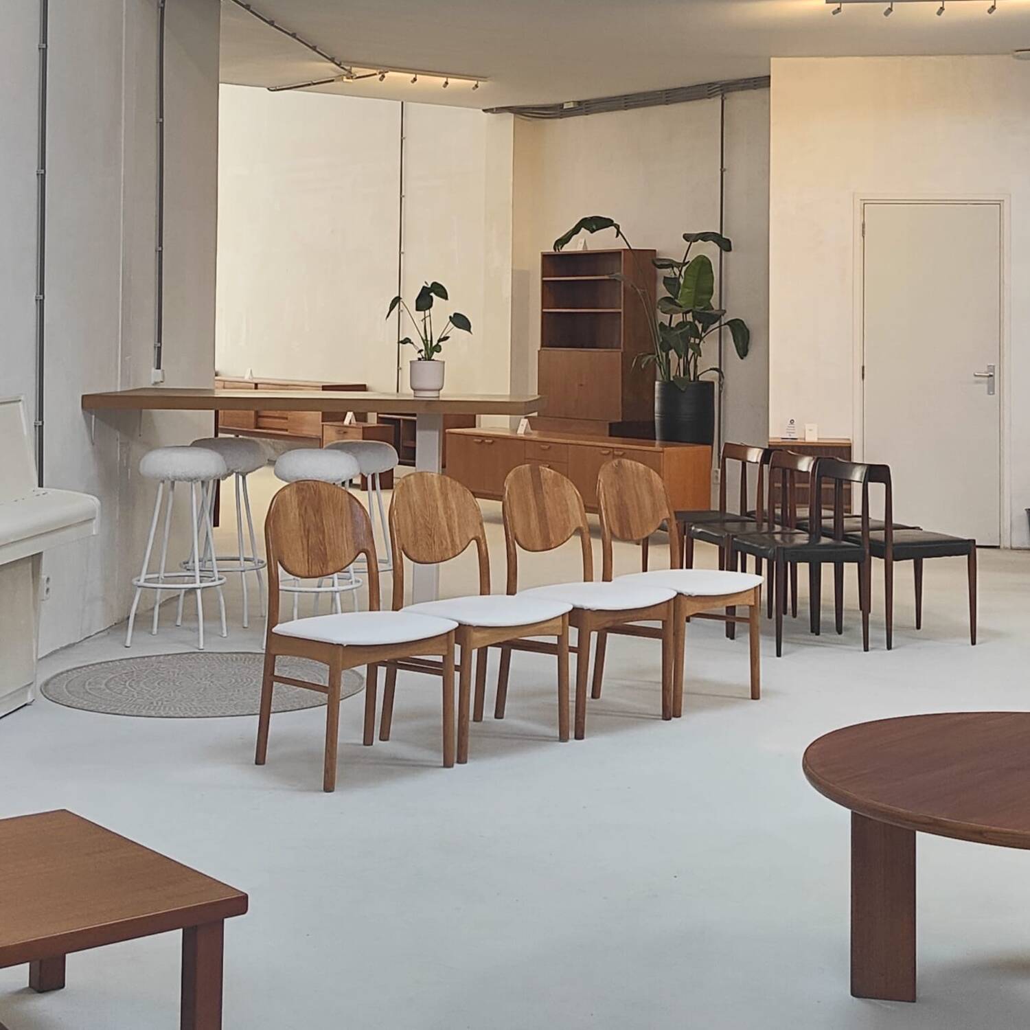 Chaises danoises des années 70