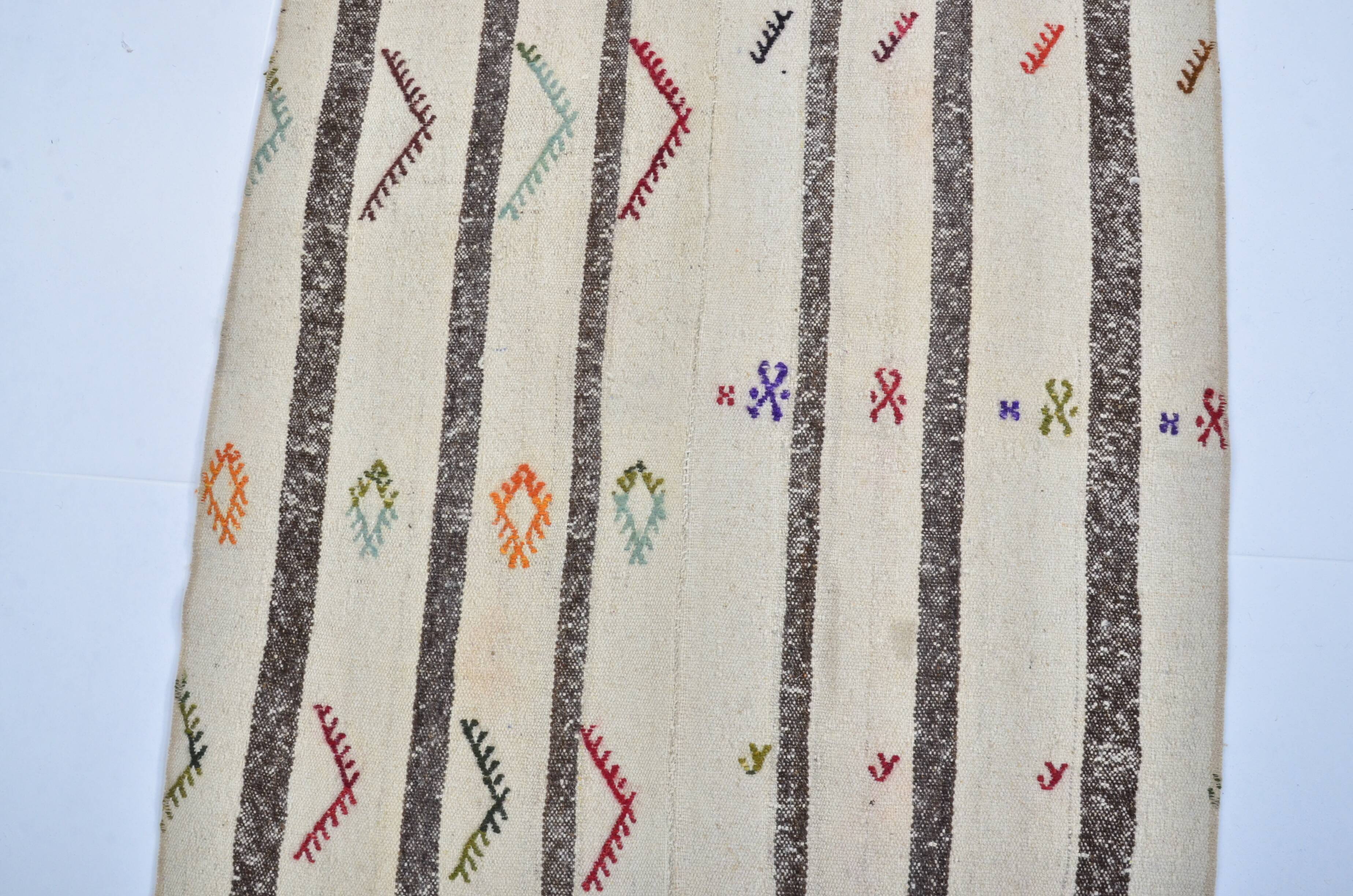 Neutral Vintage Turkish Off White Rug sku 3390