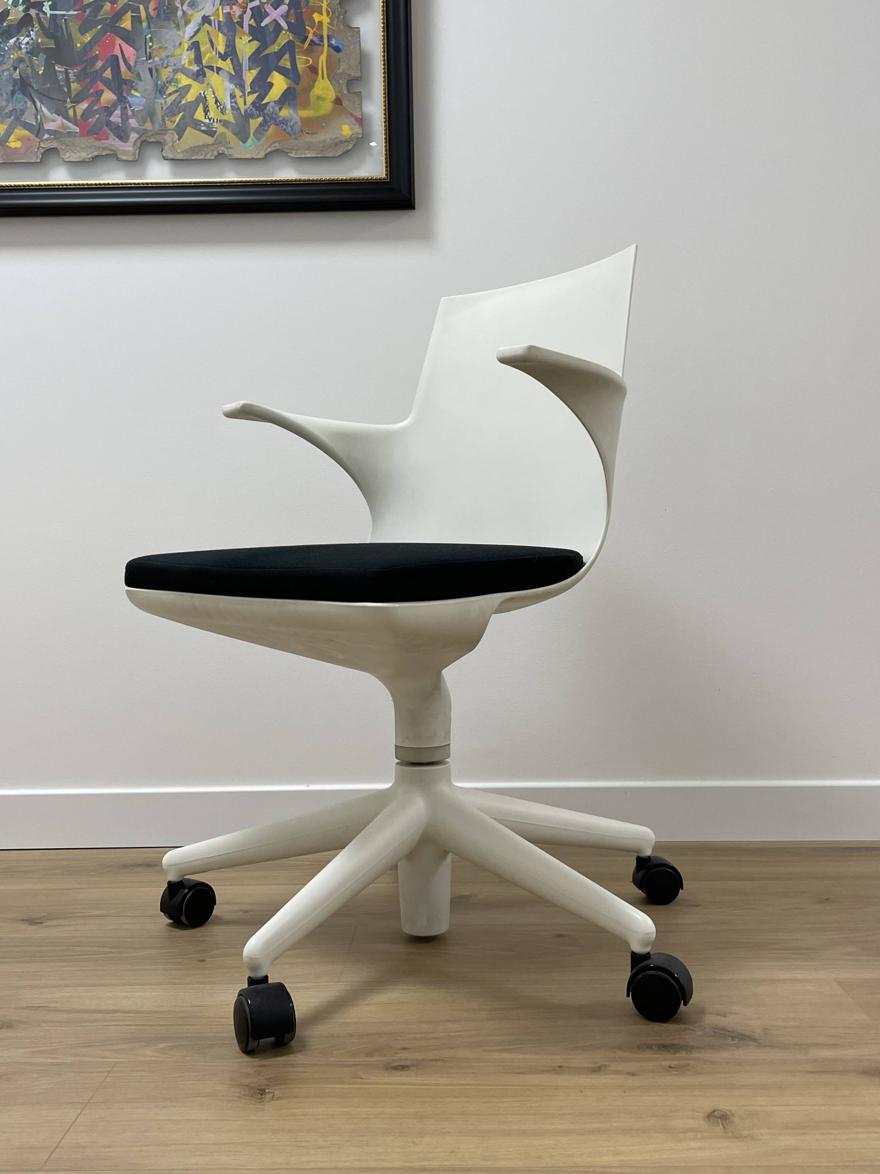 Spoon vintage office chair by Kartell