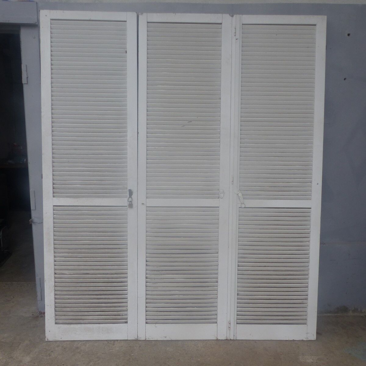 Set of 3 wooden shutters